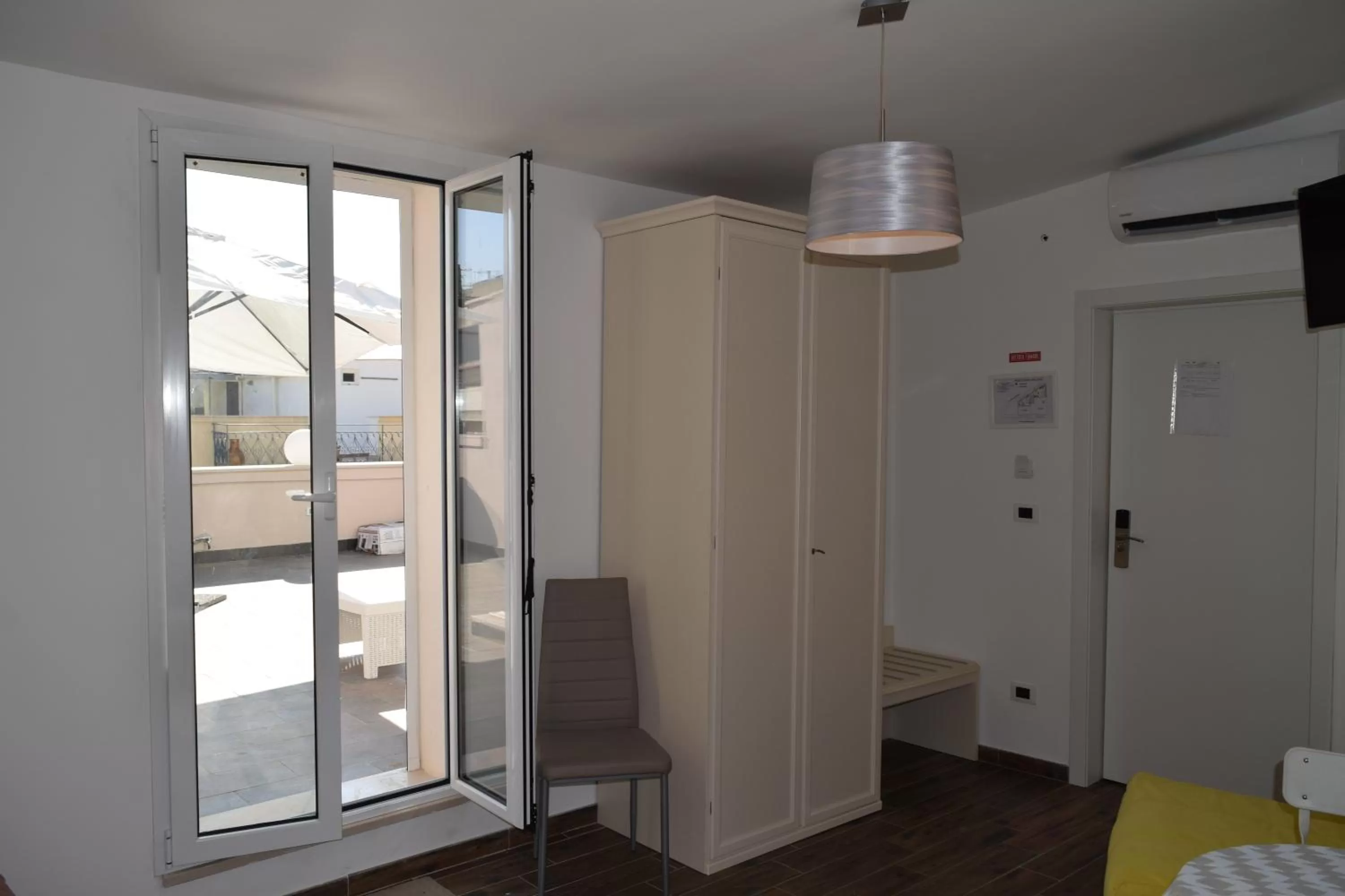 Living room in DomuS al Corso B&B