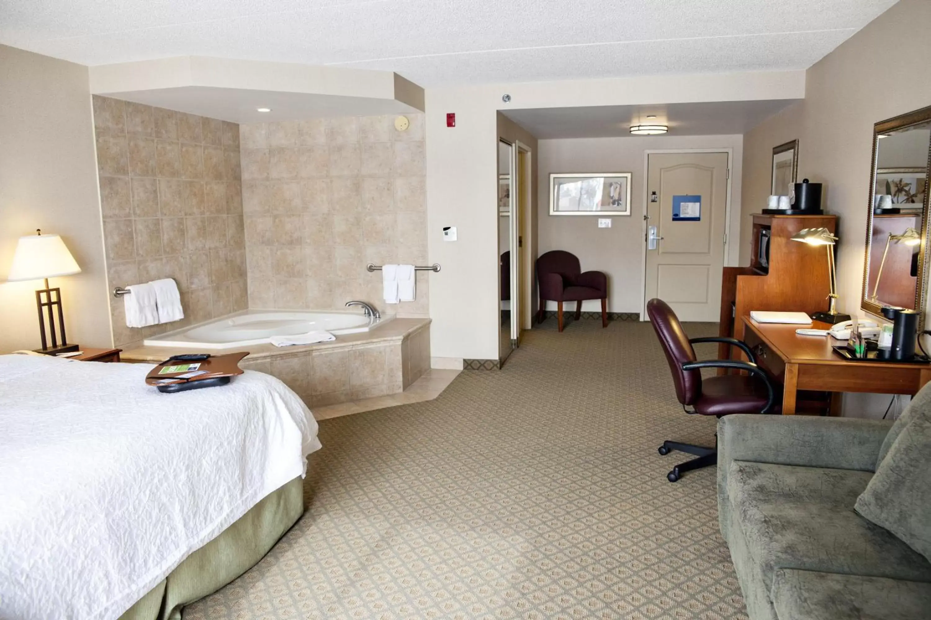 Photo of the whole room in Kitchener Inn & Suites