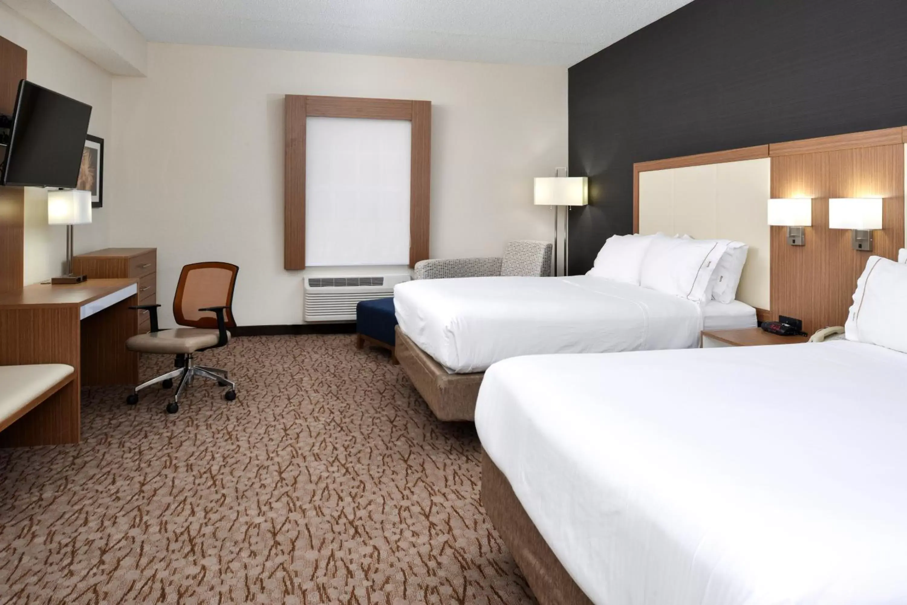 Photo of the whole room, Bed in Holiday Inn Express Hotel & Suites Bonita Springs/Naples, an IHG Hotel