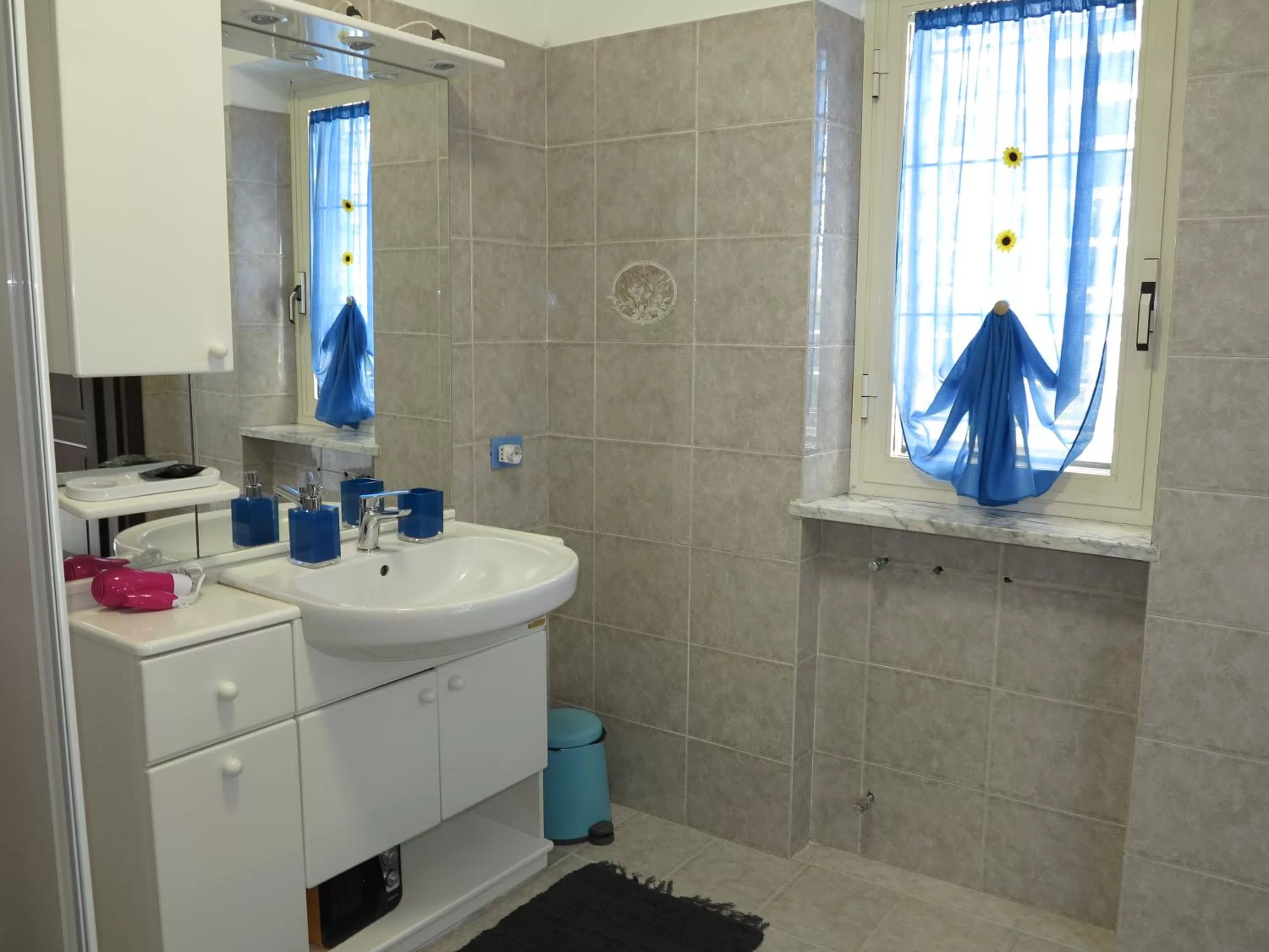 Bathroom in BiancoCancello