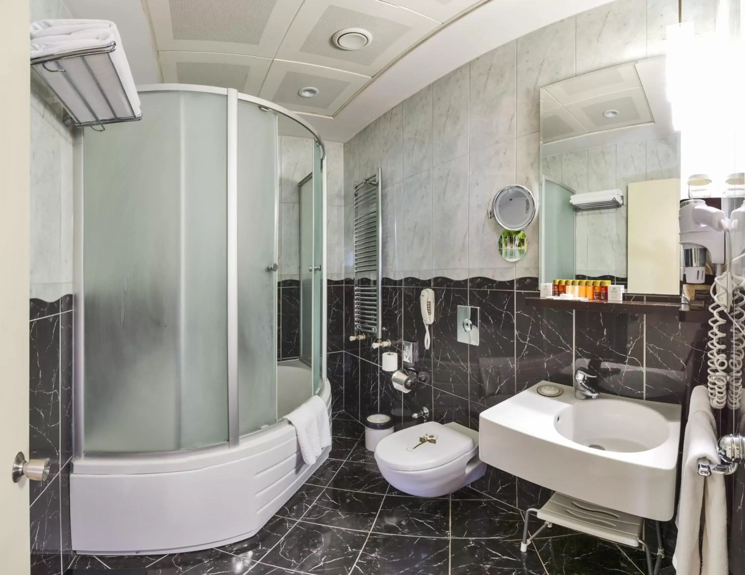 Shower, Bathroom in The Hotel Beyaz Saray & Spa