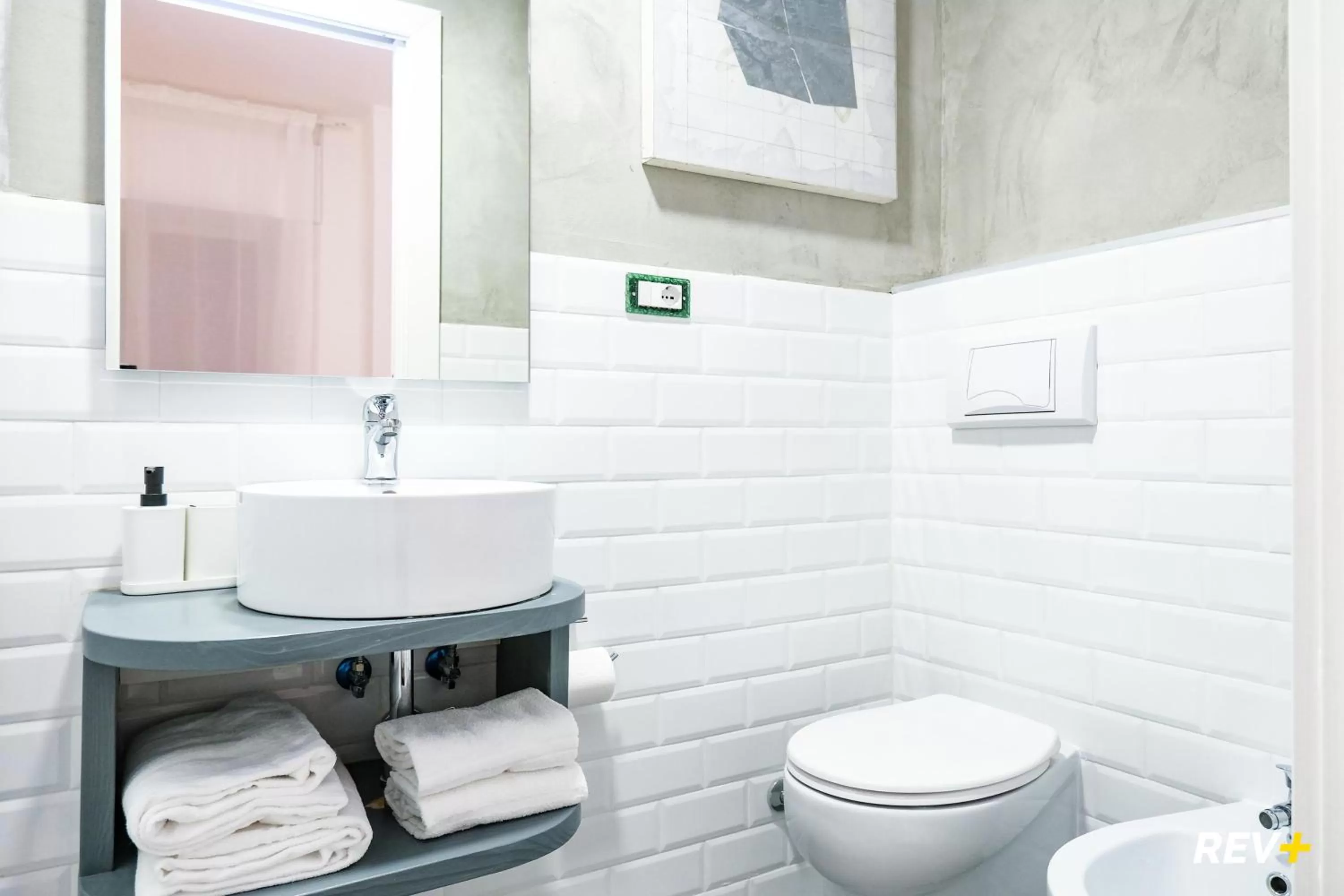 Bathroom in Lia Art Hotel