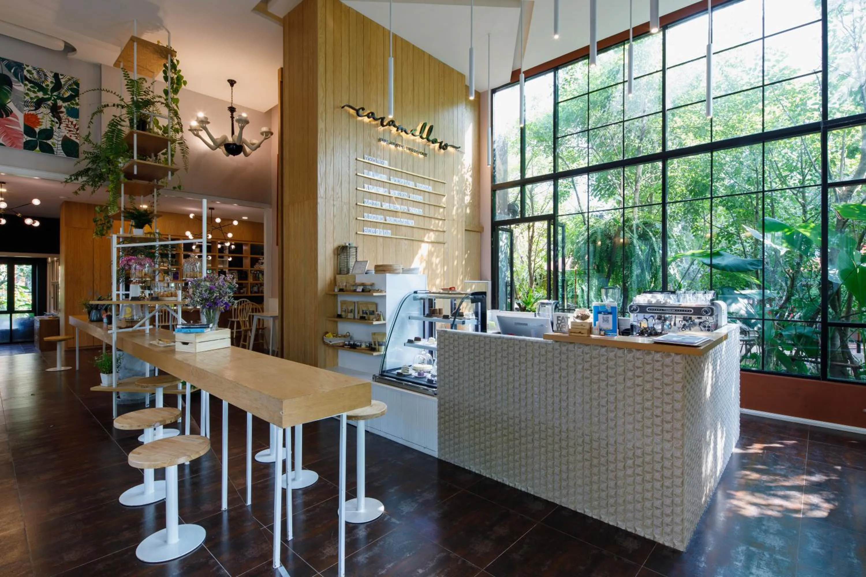 Restaurant/places to eat in Parc Borough City Resort