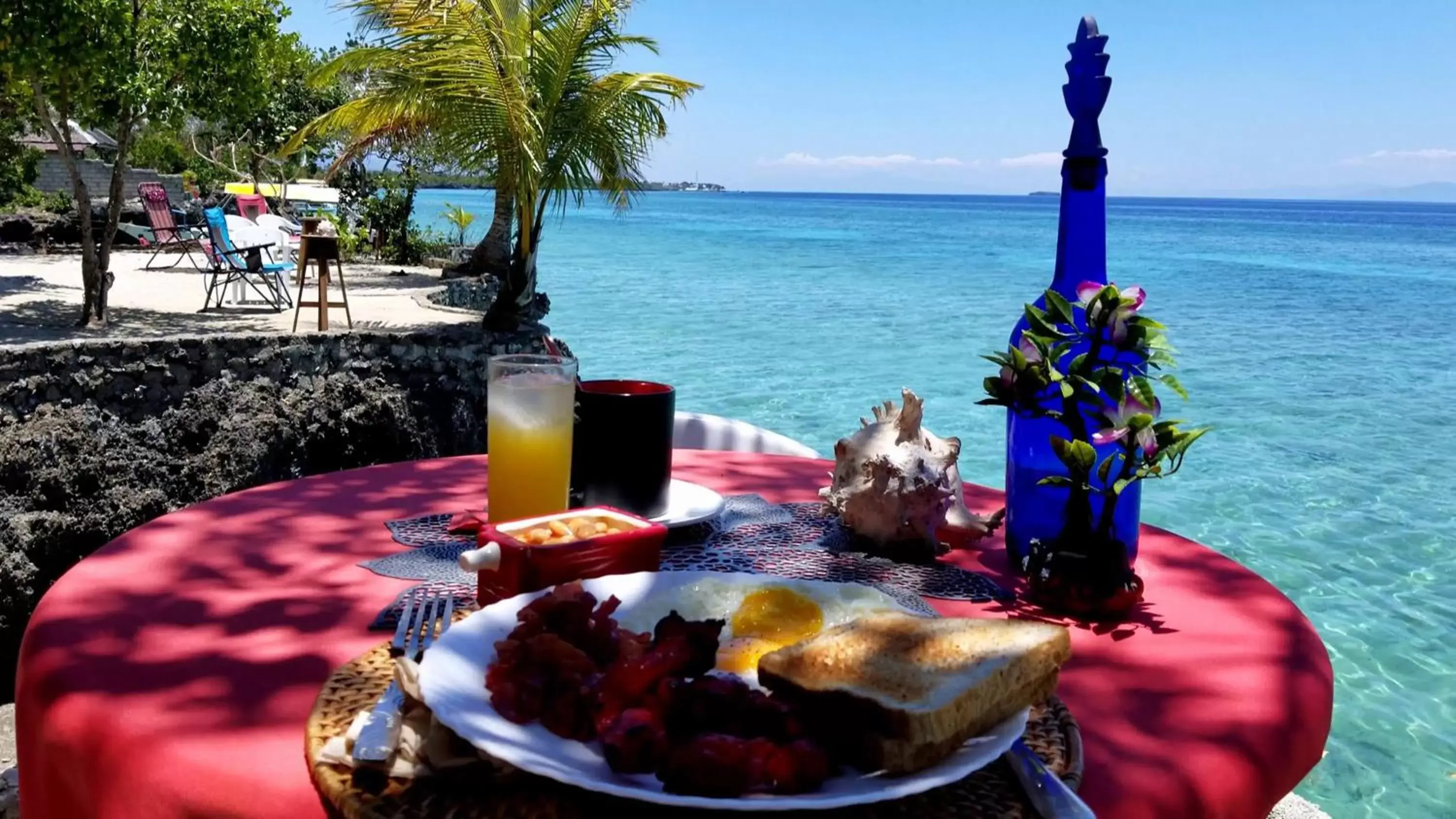 Asian breakfast, Drinks in Moalboal T Breeze Coastal Resort