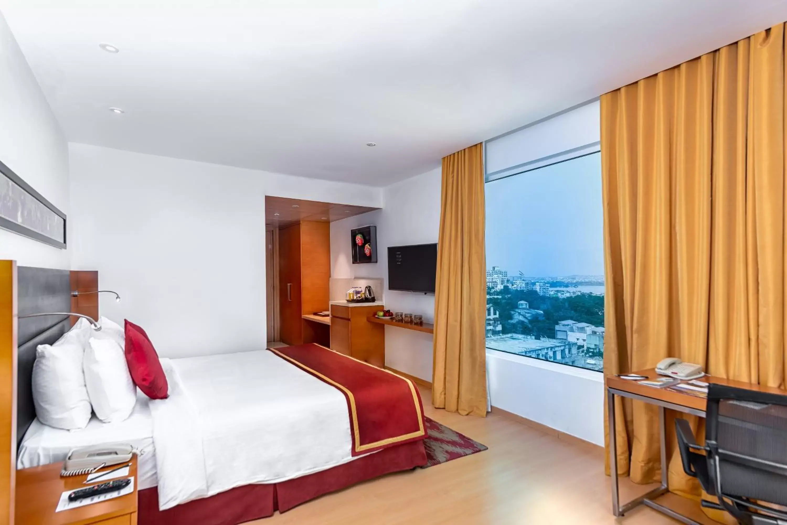 Coffee/tea facilities, Bed in Mercure Hyderabad KCP Banjara Hills, An Accor Hotel Coffee/tea facilities, Bed in Mercure Hyderabad KCP Banjara Hills, An Accor Hotel