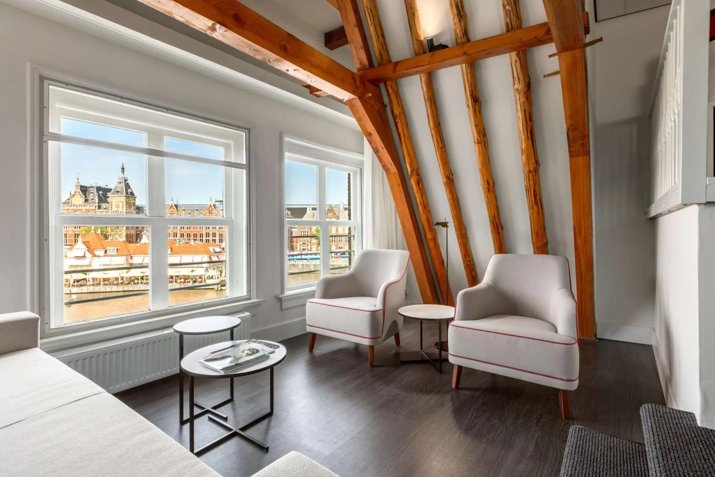 View (from property/room), Seating Area in NH Collection Amsterdam Barbizon Palace