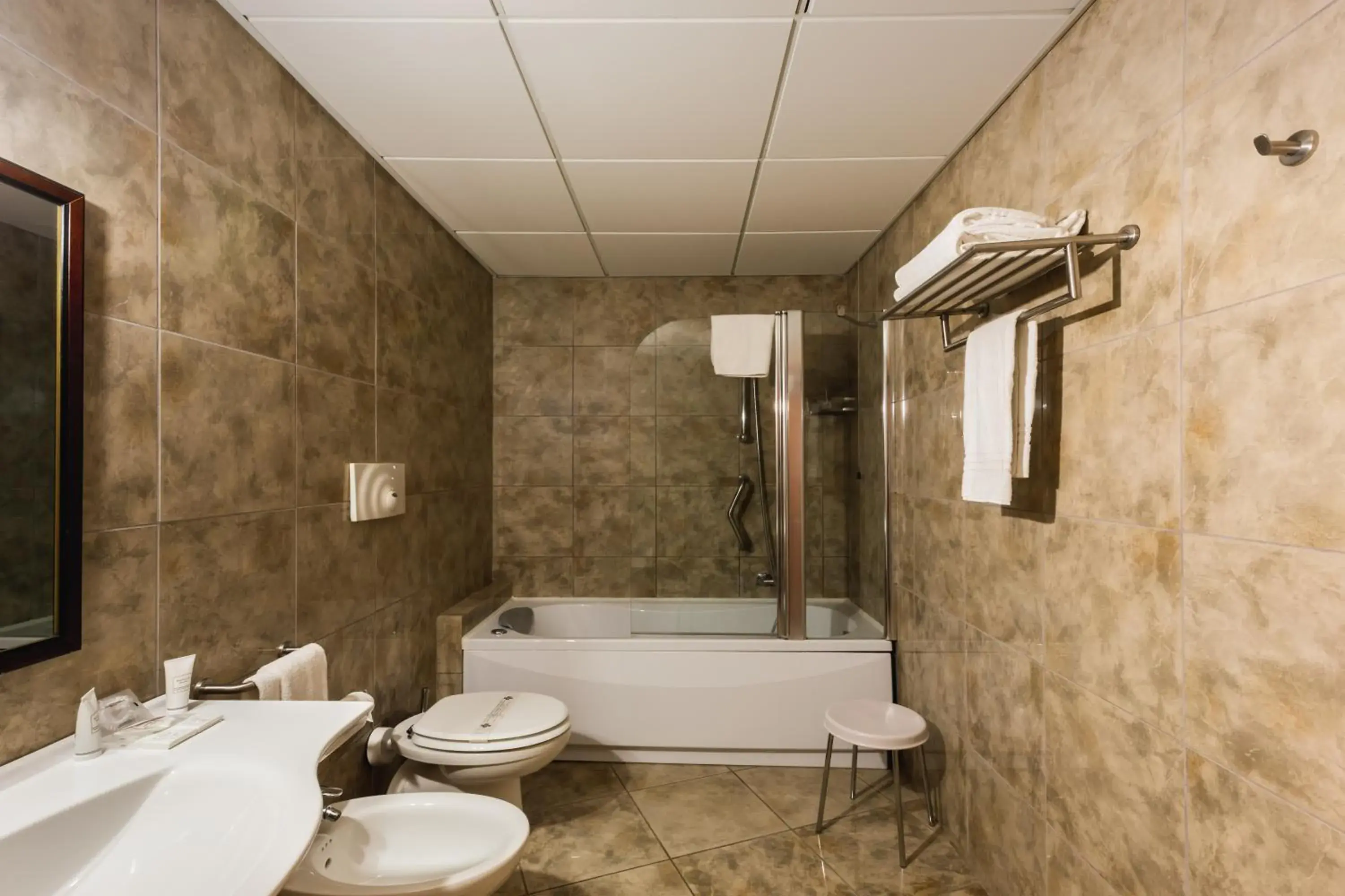 Bathroom in Hotel Ara Solis