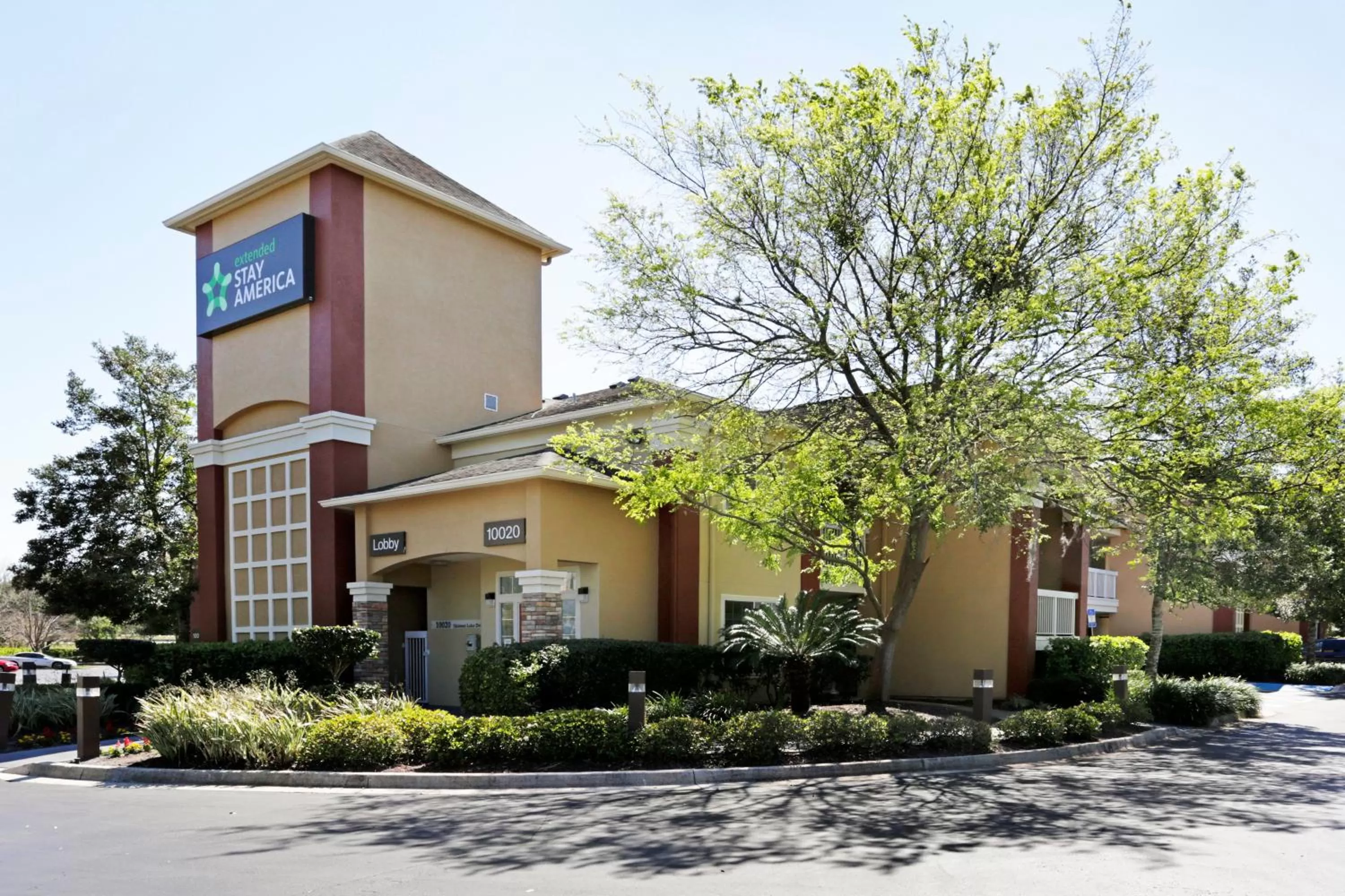 Property building in Extended Stay America Select Suites - Jacksonville - Southside - St Johns Towne Ctr