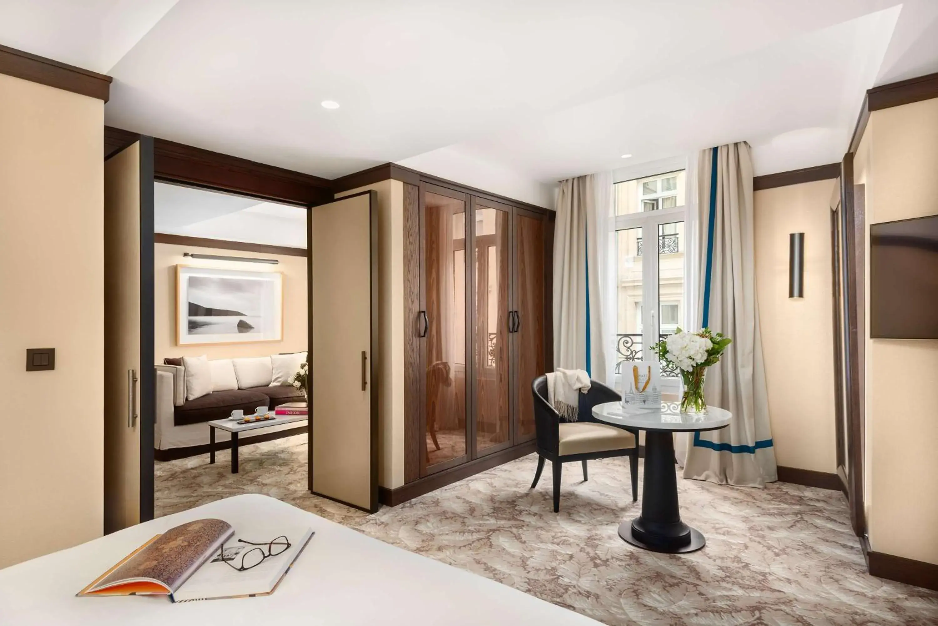 Photo of the whole room, Bed in Hyatt Paris Madeleine Photo of the whole room, Bed in Hyatt Paris Madeleine