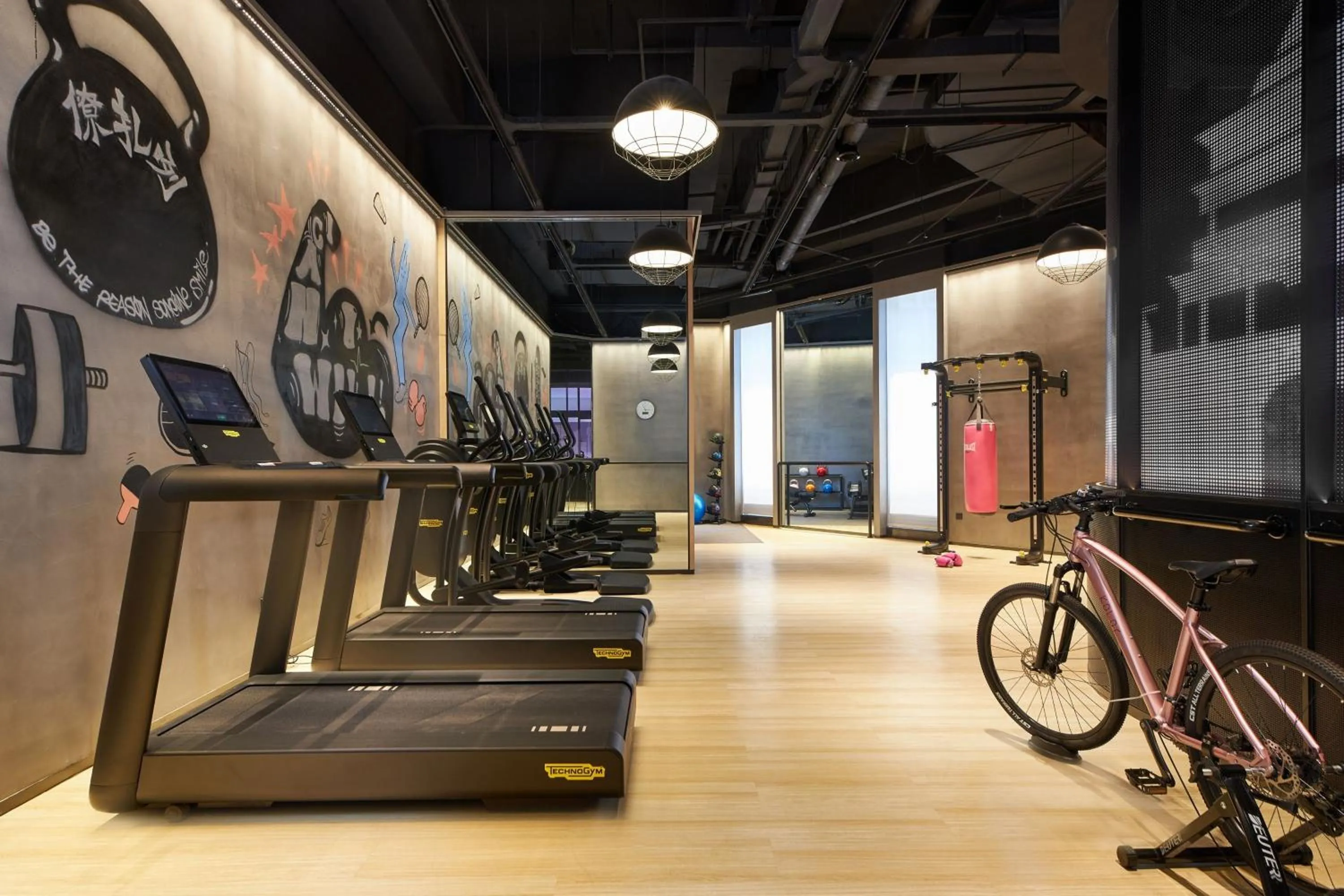 Fitness centre/facilities in Moxy Xi'an Downtown