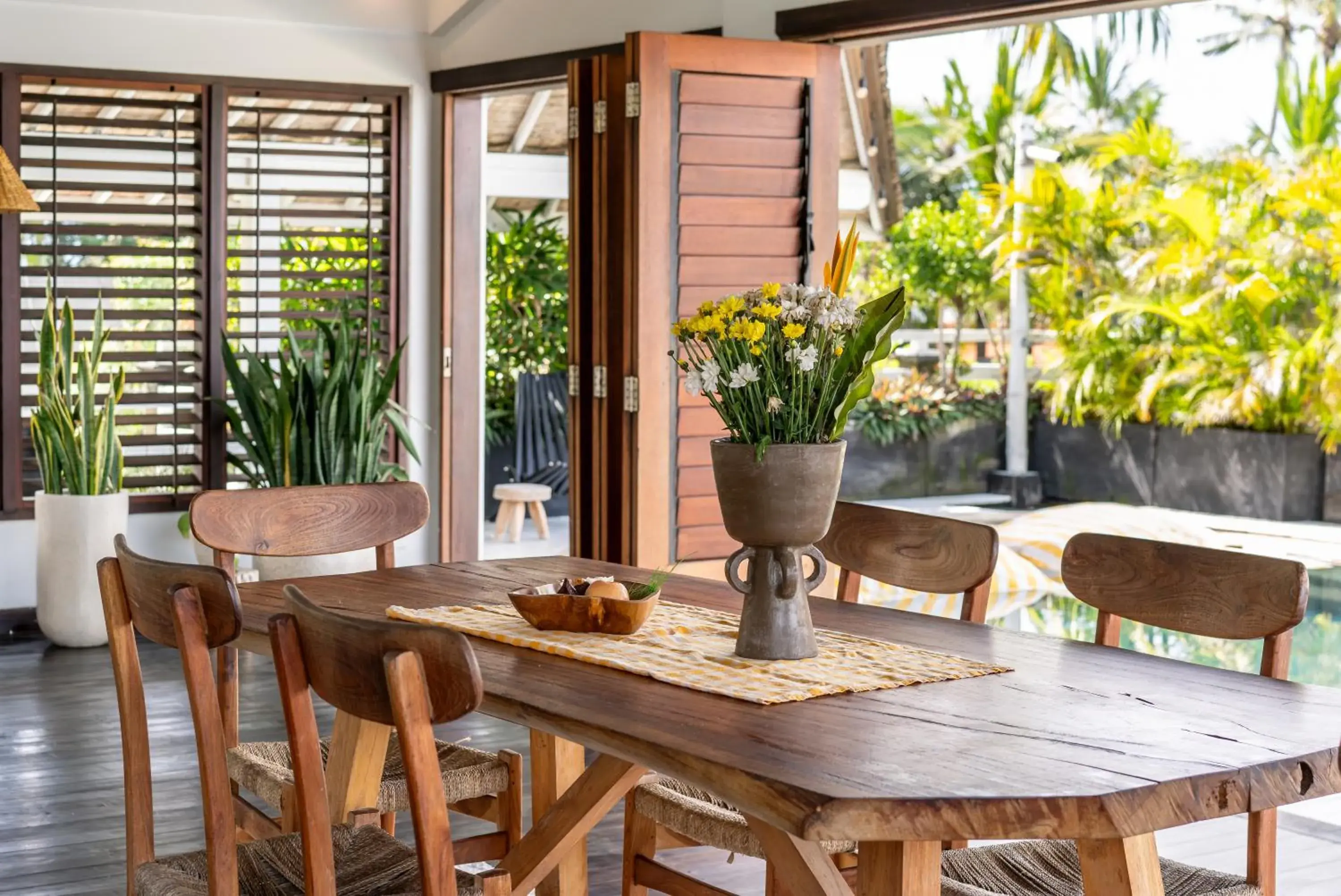 Dining area in Bombora Medewi