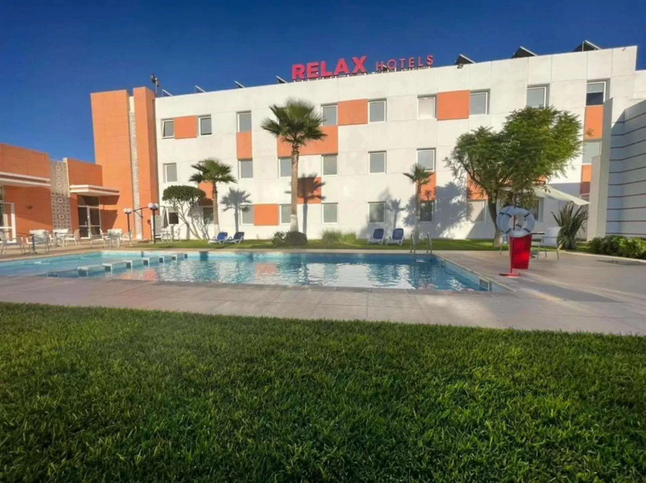 Swimming pool, Property Building in Relax Kenitra