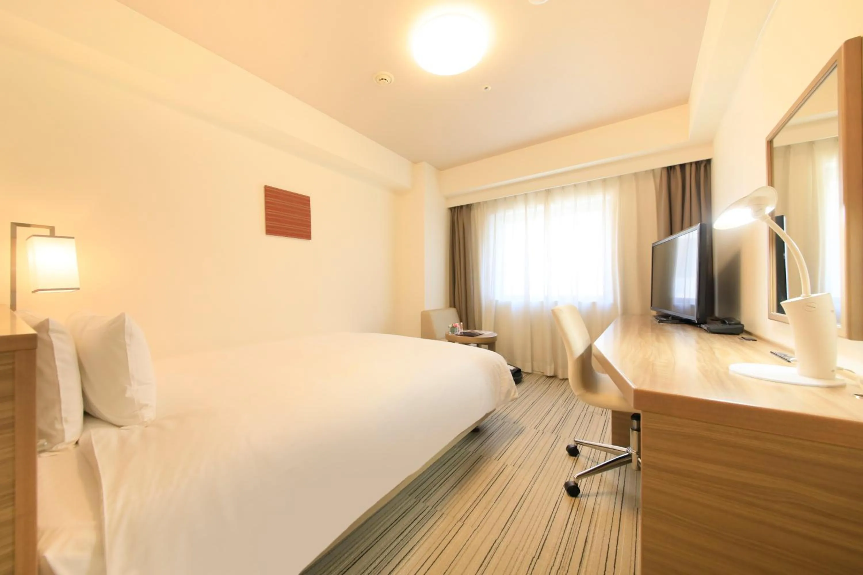Single Room (Female Only) - Smoking in Daiwa Roynet Hotel Yokohama-Koen