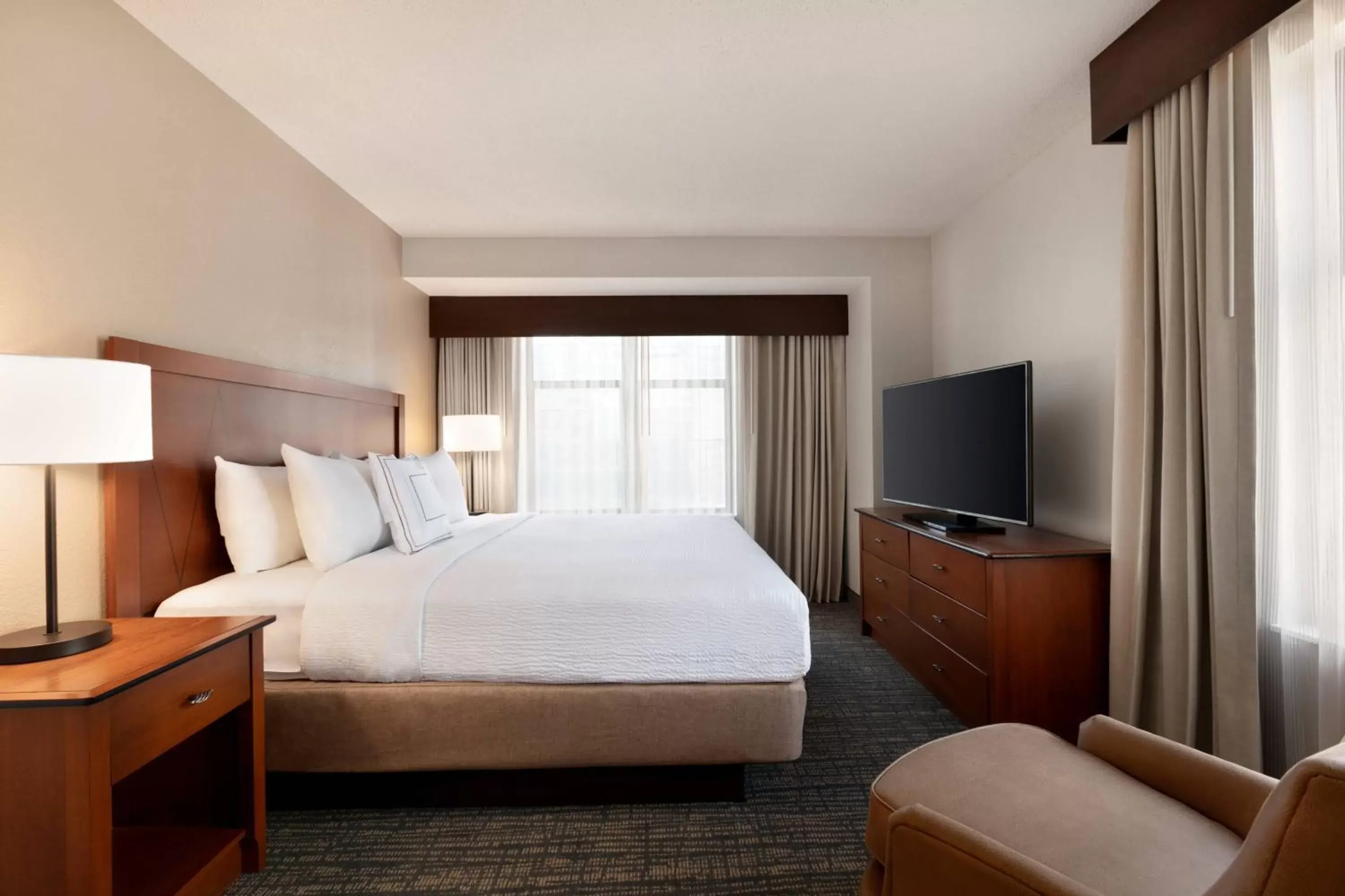 Bedroom, Bed in Residence Inn by Marriott Baltimore Downtown/ Inner Harbor