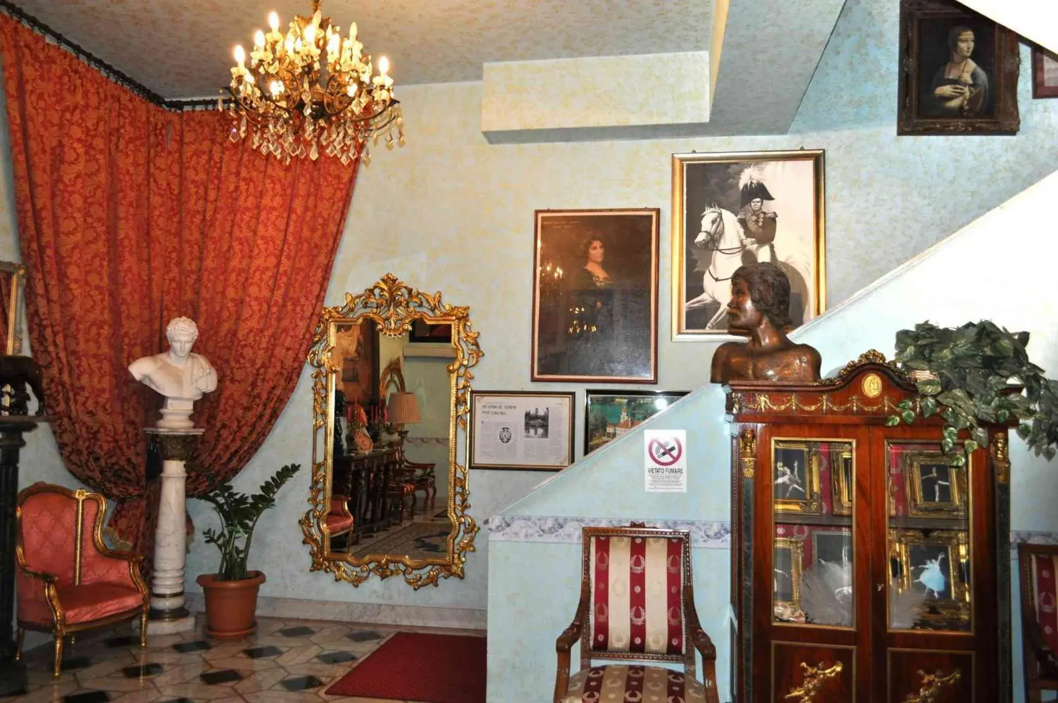 Lobby or reception in Hotel Giulietta e Romeo