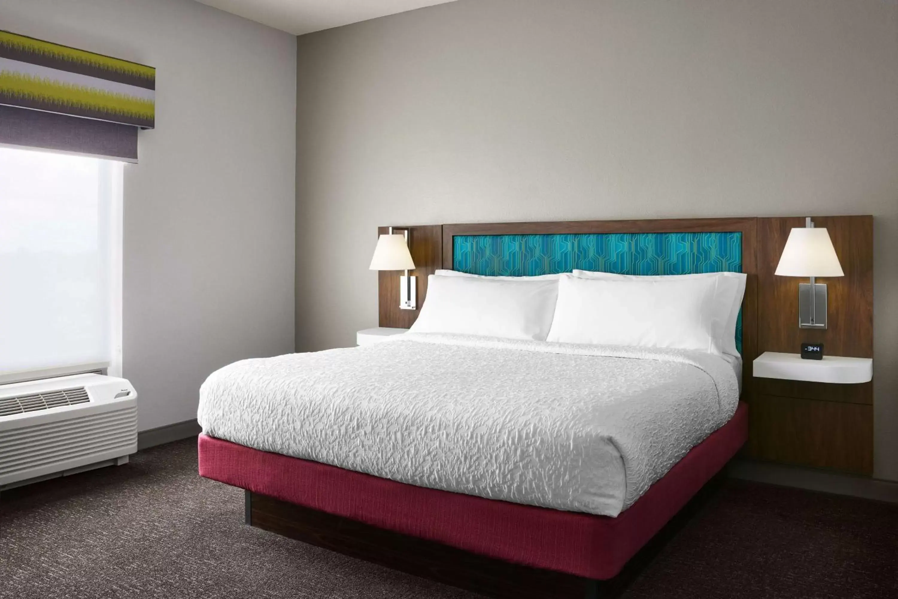 Bed in Hampton Inn Indianapolis Northwest - Park 100