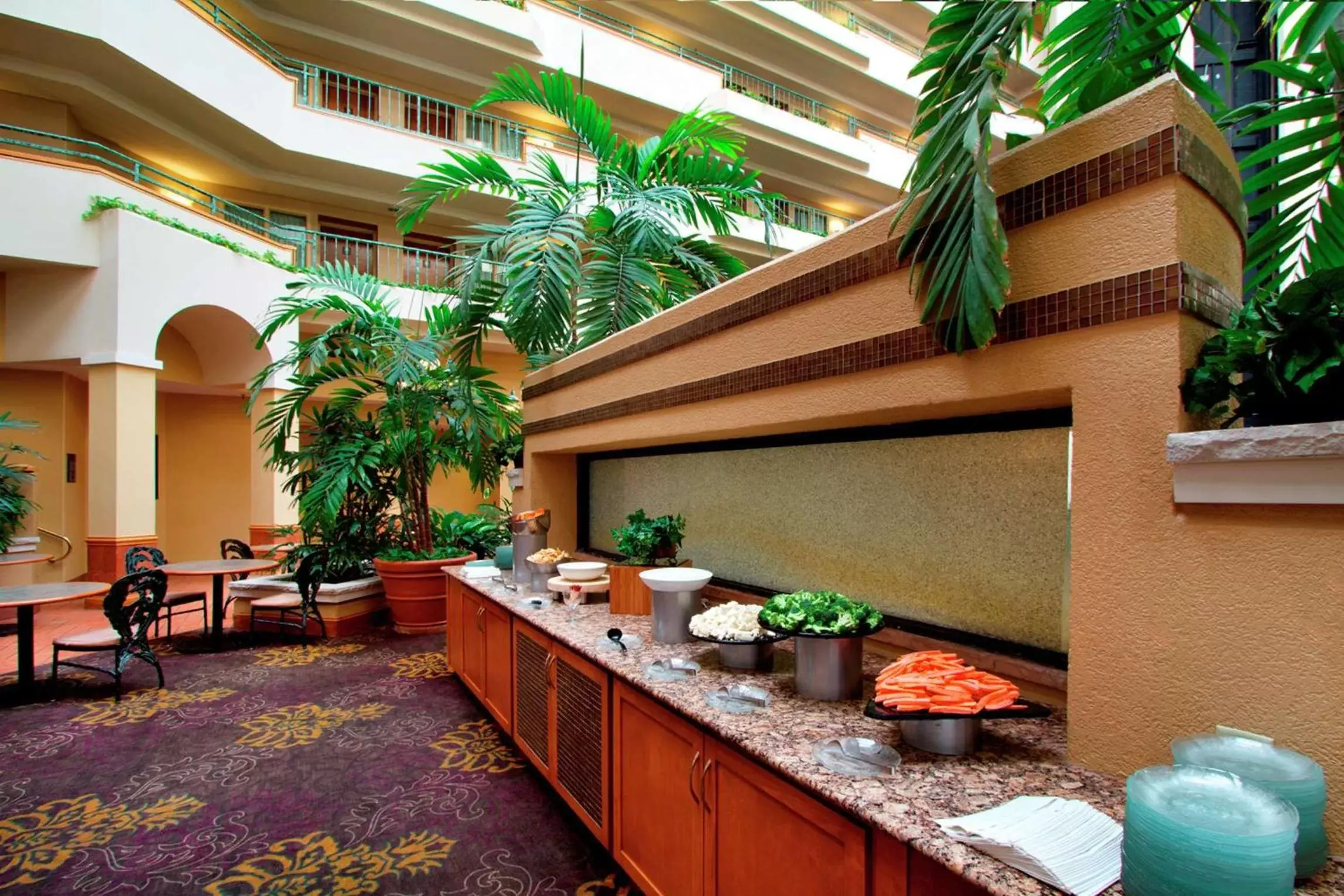 Lobby or reception in Embassy Suites by Hilton Greensboro Airport