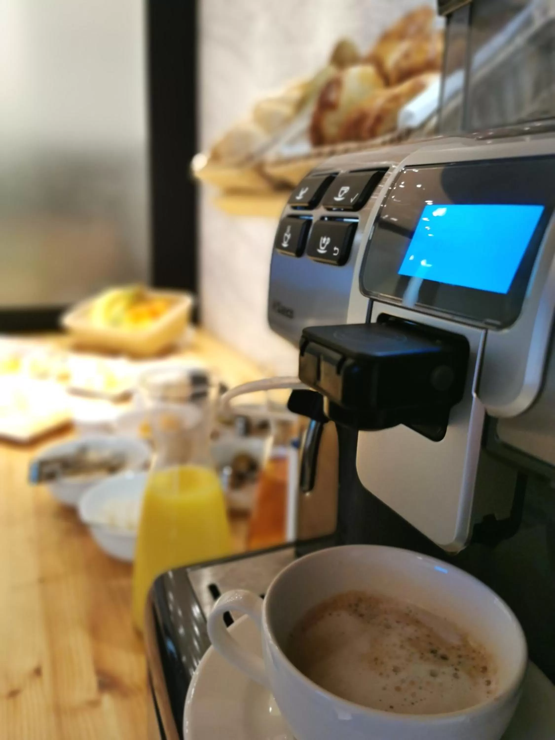 Food and drinks in Hotel CityMap Maribor