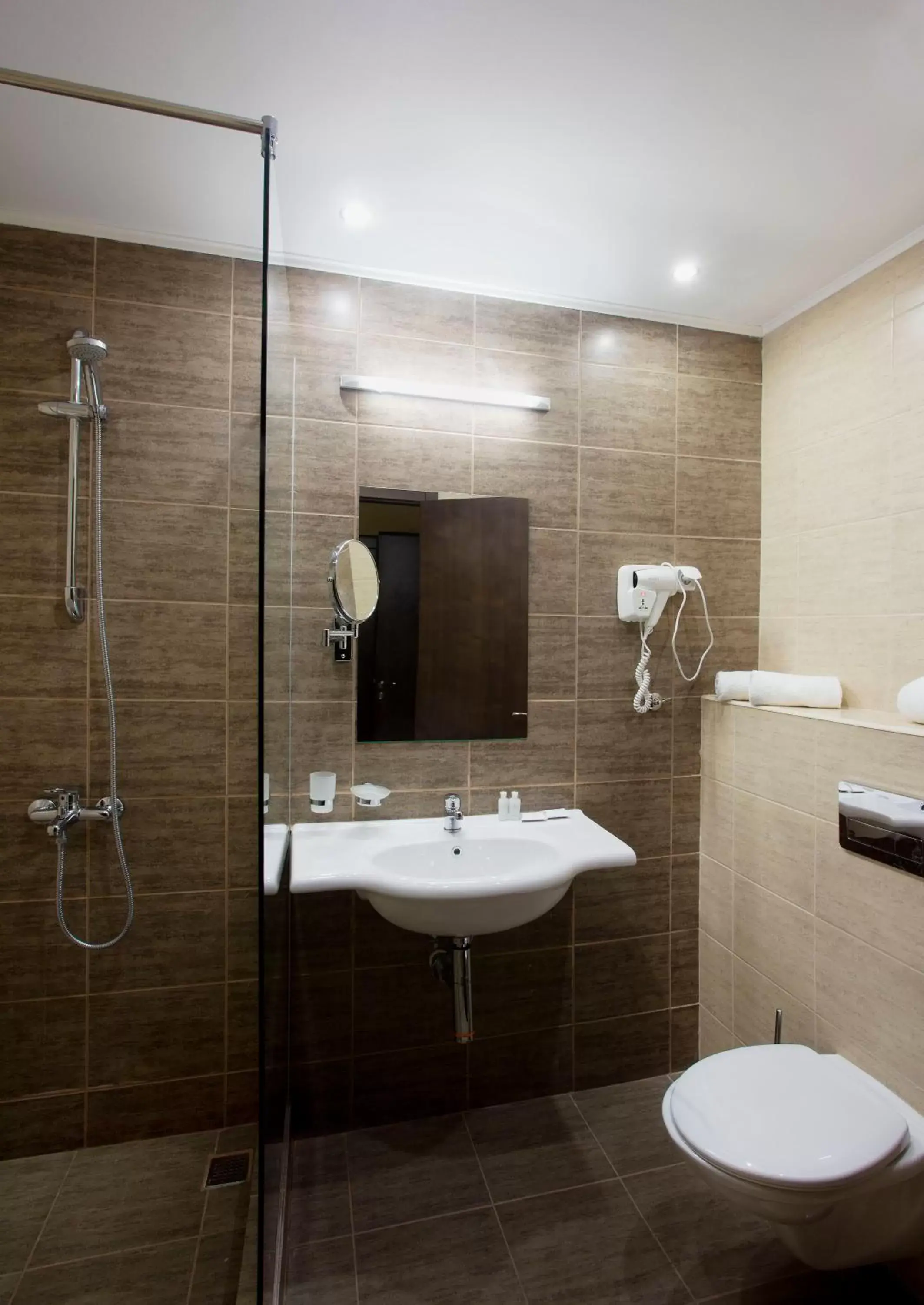 Bathroom in Hotel Casa Karina Bansko - Half Board & All Inclusive