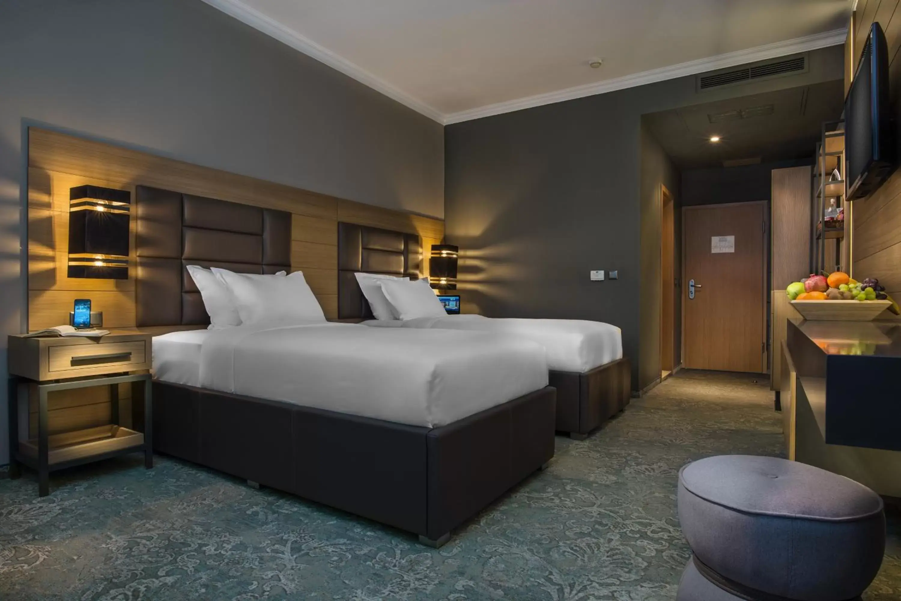 Bed in Expo Sofia Hotel - Free Arrival shuttle bus - Free Parking - Free Compliments - Free Wi-Fi