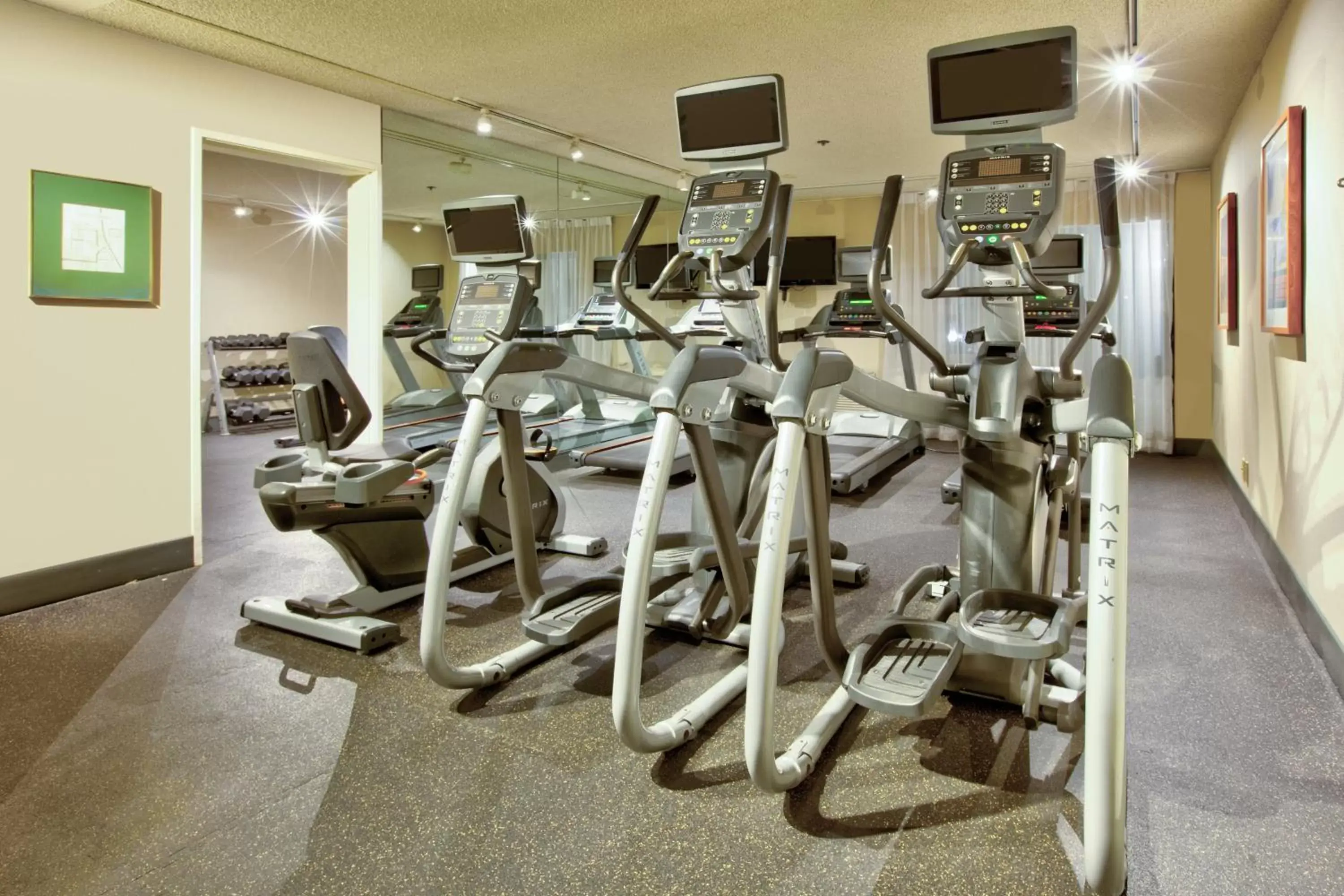 Fitness centre/facilities, Fitness Center/Facilities in Holiday Inn & Suites Santa Maria, an IHG Hotel