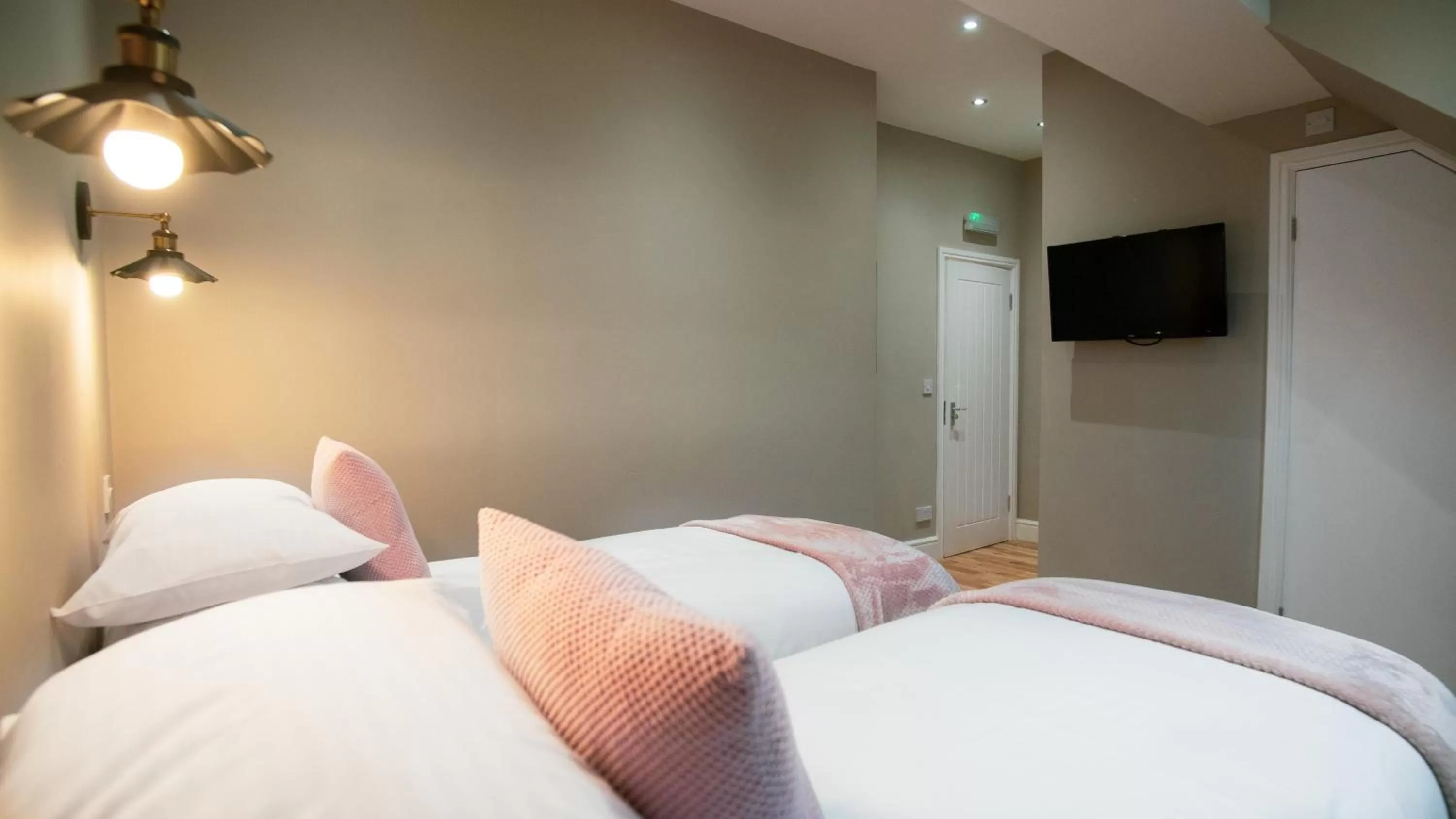 Bed in The Pebley Inn