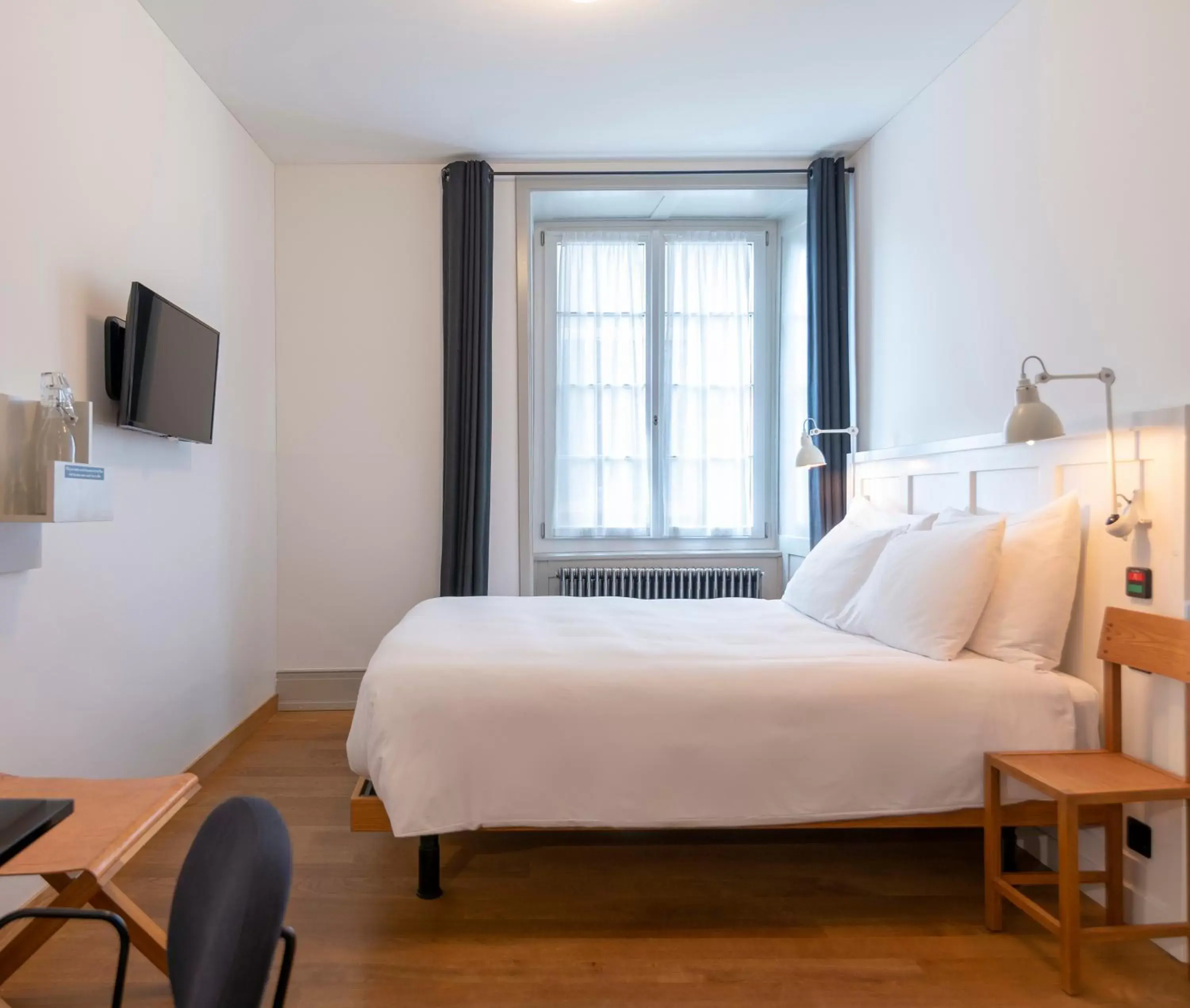 Photo of the whole room, Bed in Marktgasse Hotel