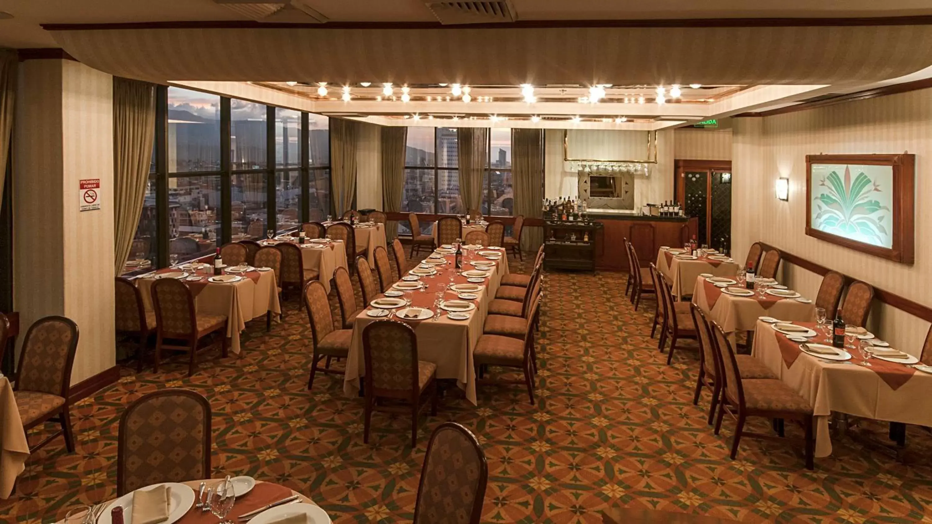 Restaurant/Places to Eat in Holiday Inn San Jose Aurola, an IHG Hotel