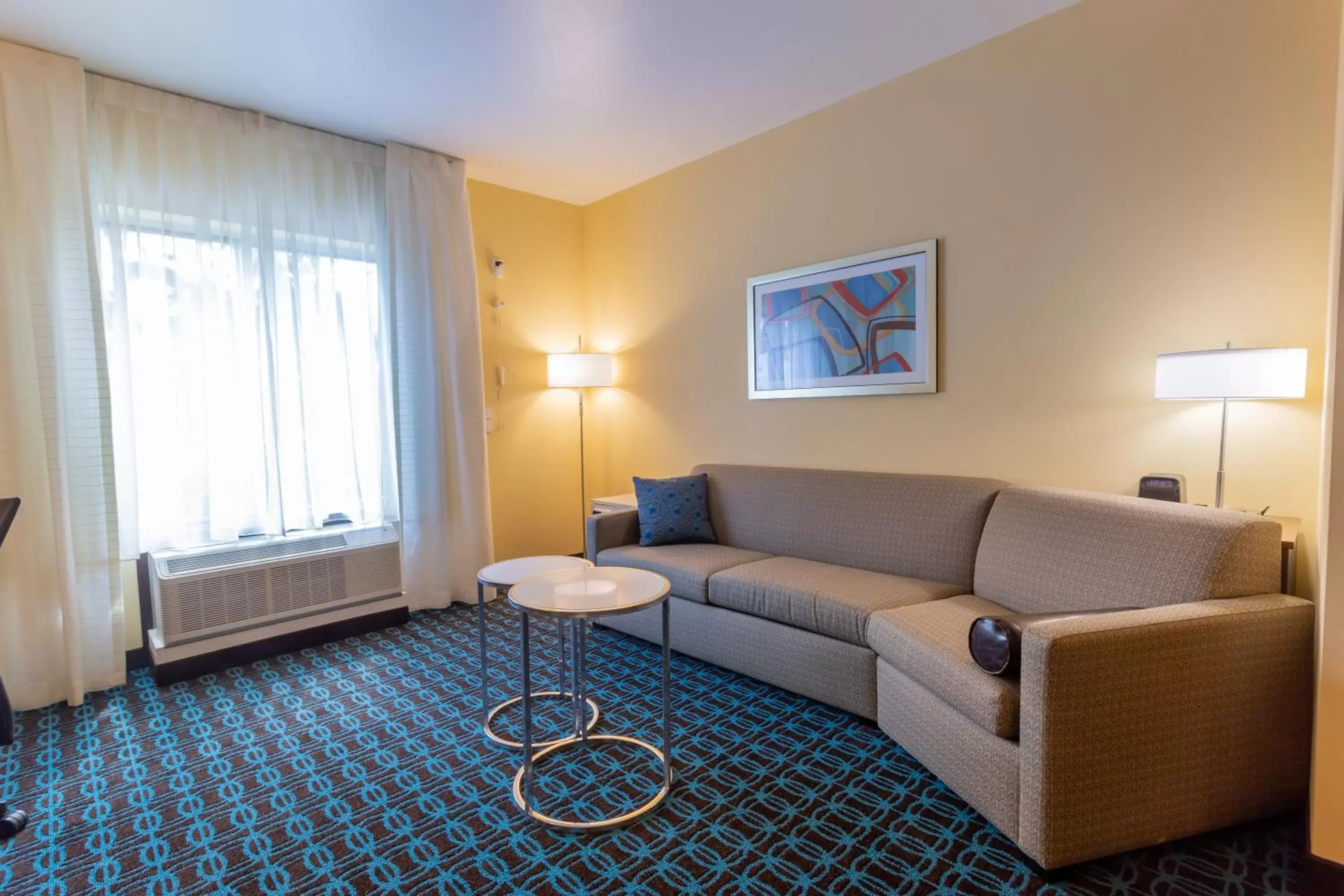 Living room, Seating Area in Fairfield Inn & Suites by Marriott Bay City, Texas