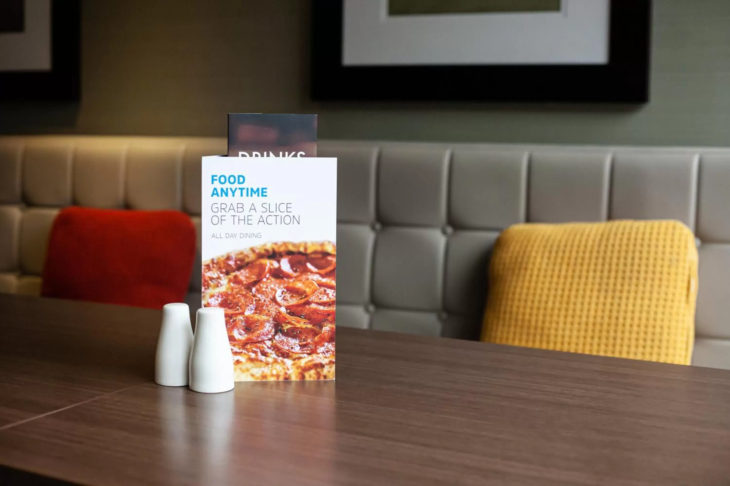 Restaurant/places to eat in Holiday Inn Express Edinburgh Airport, an IHG Hotel