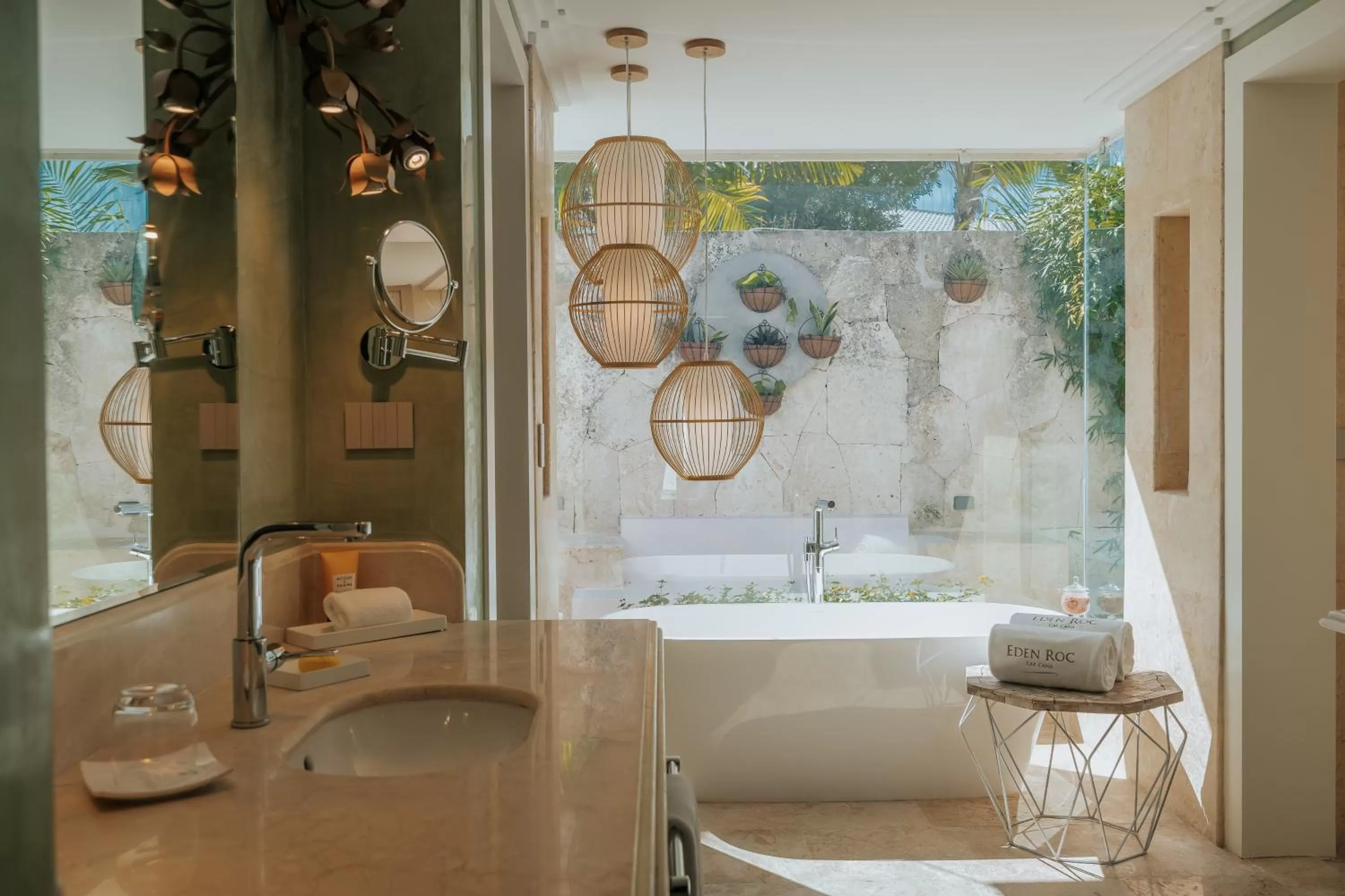 Hot Tub in Eden Roc Cap Cana