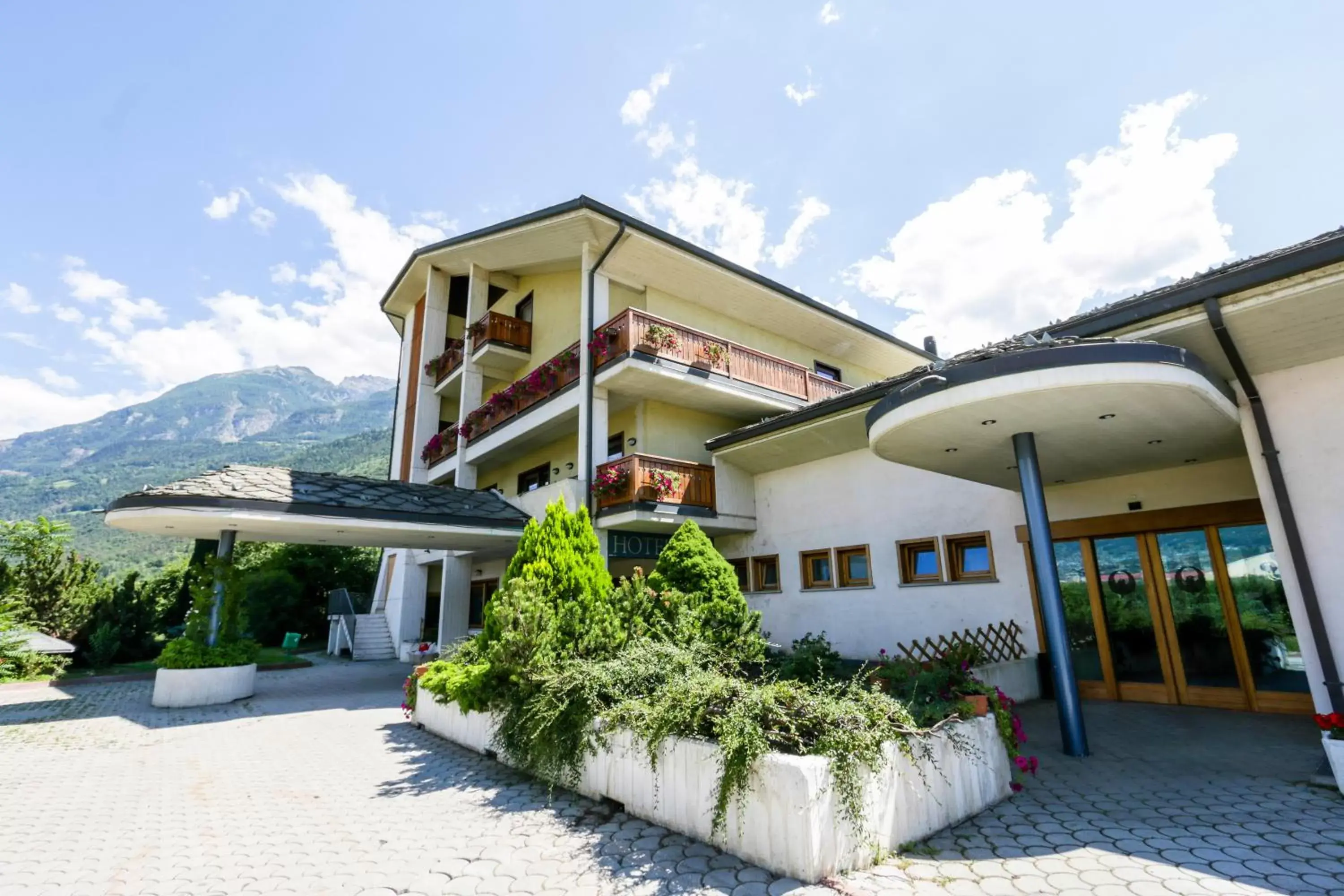 Facade/entrance, Property Building in Hotel Miage