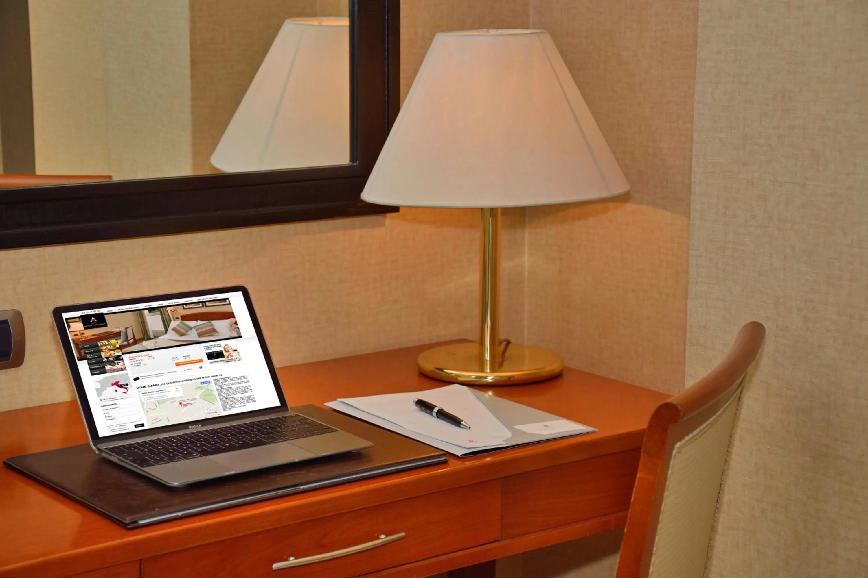 Bedroom in LH Hotel Lloyd Roma