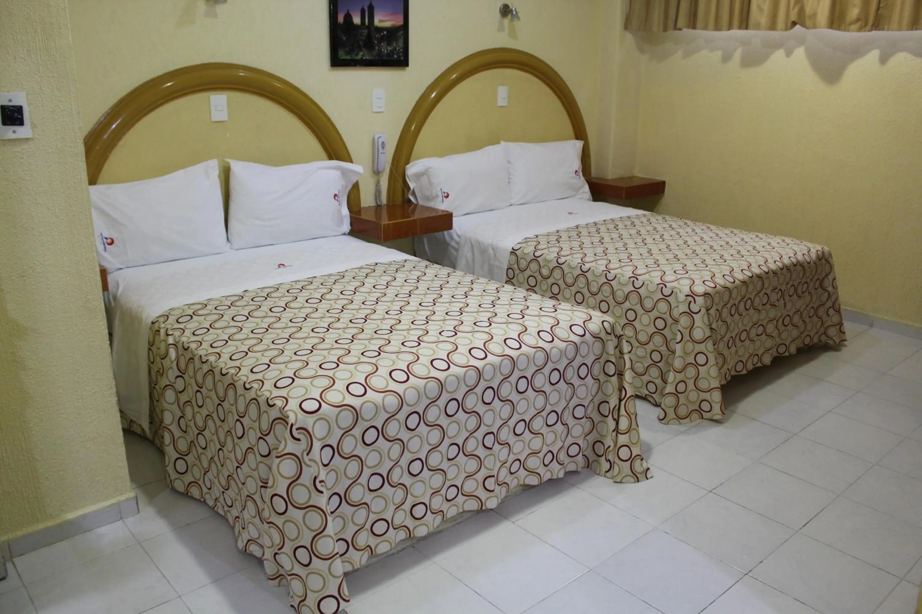 Bedroom, Bed in Hotel Central