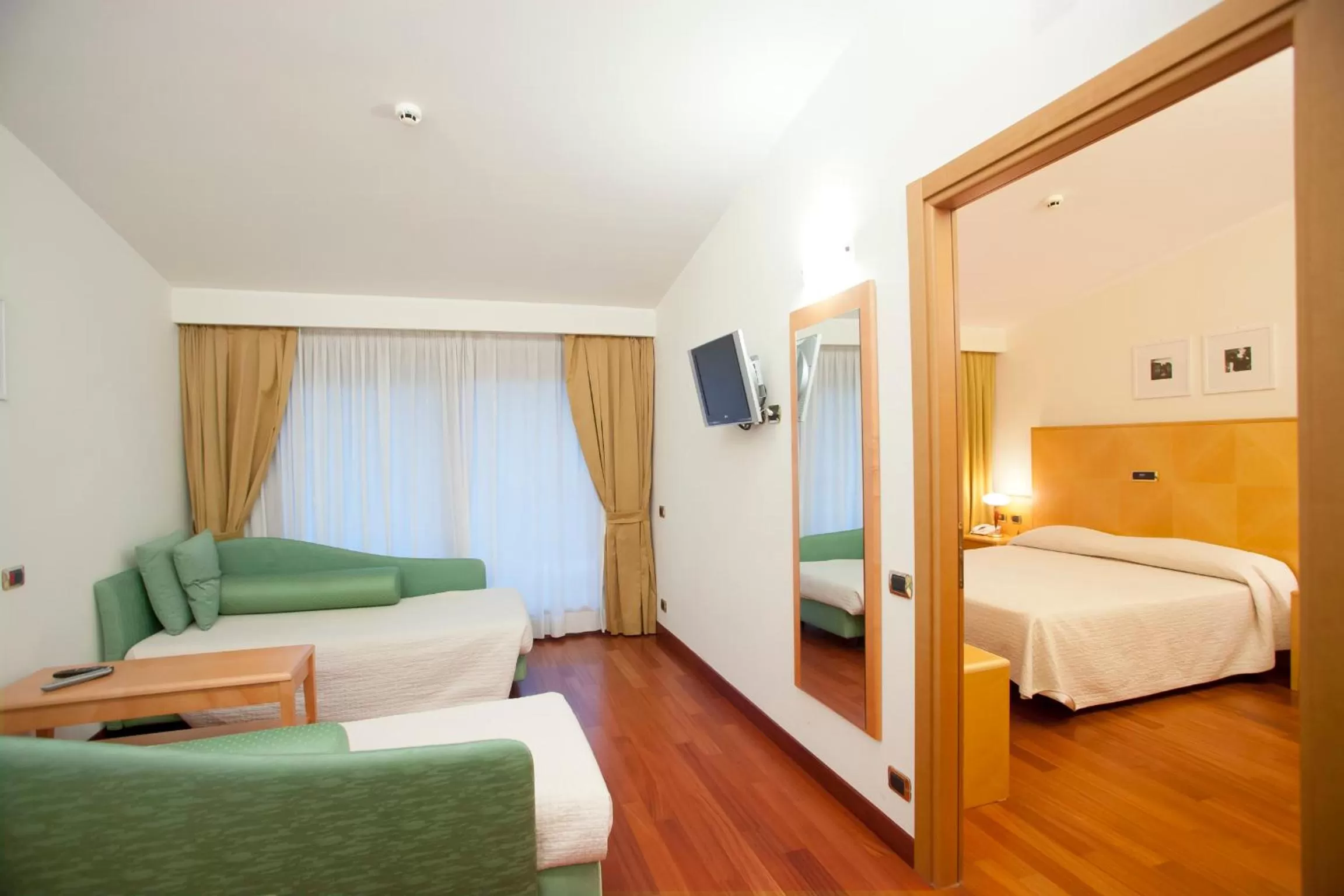 Living room, Bed in Euroterme