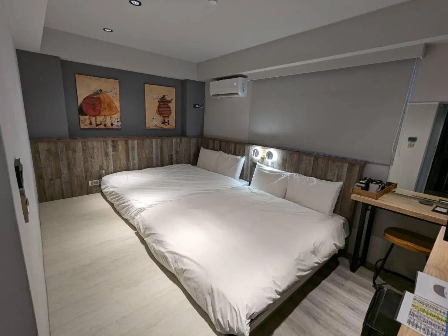 Bed in YESHOME HOTEL