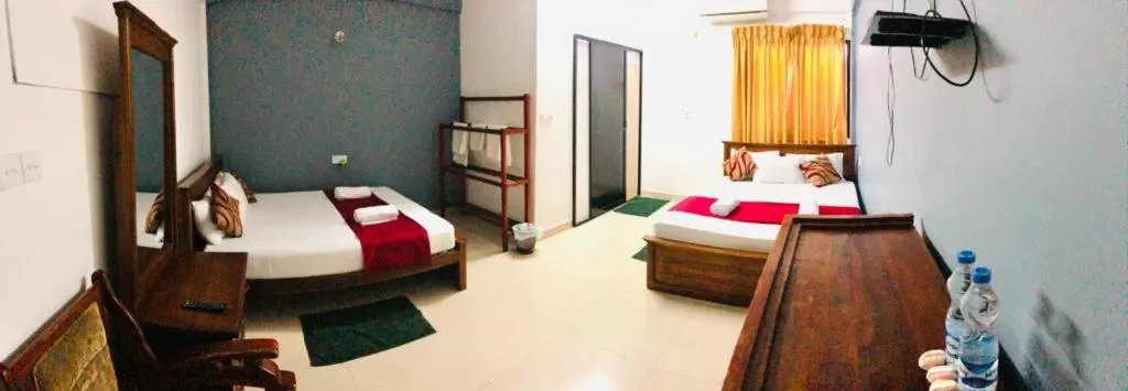 Bed in Yal's Town Inn