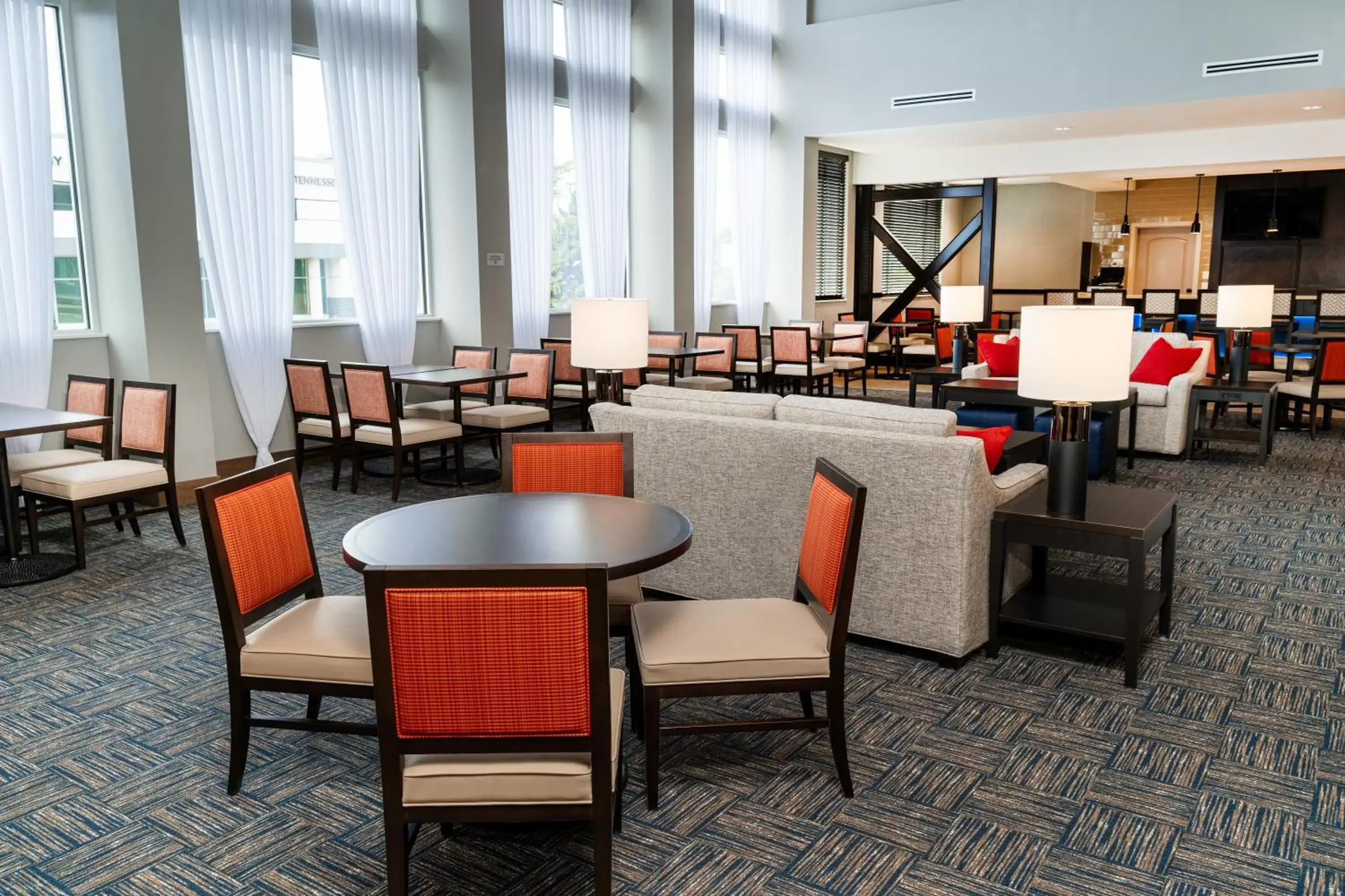 Lobby or reception, Restaurant/Places to Eat in Staybridge Suites - Nashville - Vanderbilt, an IHG Hotel