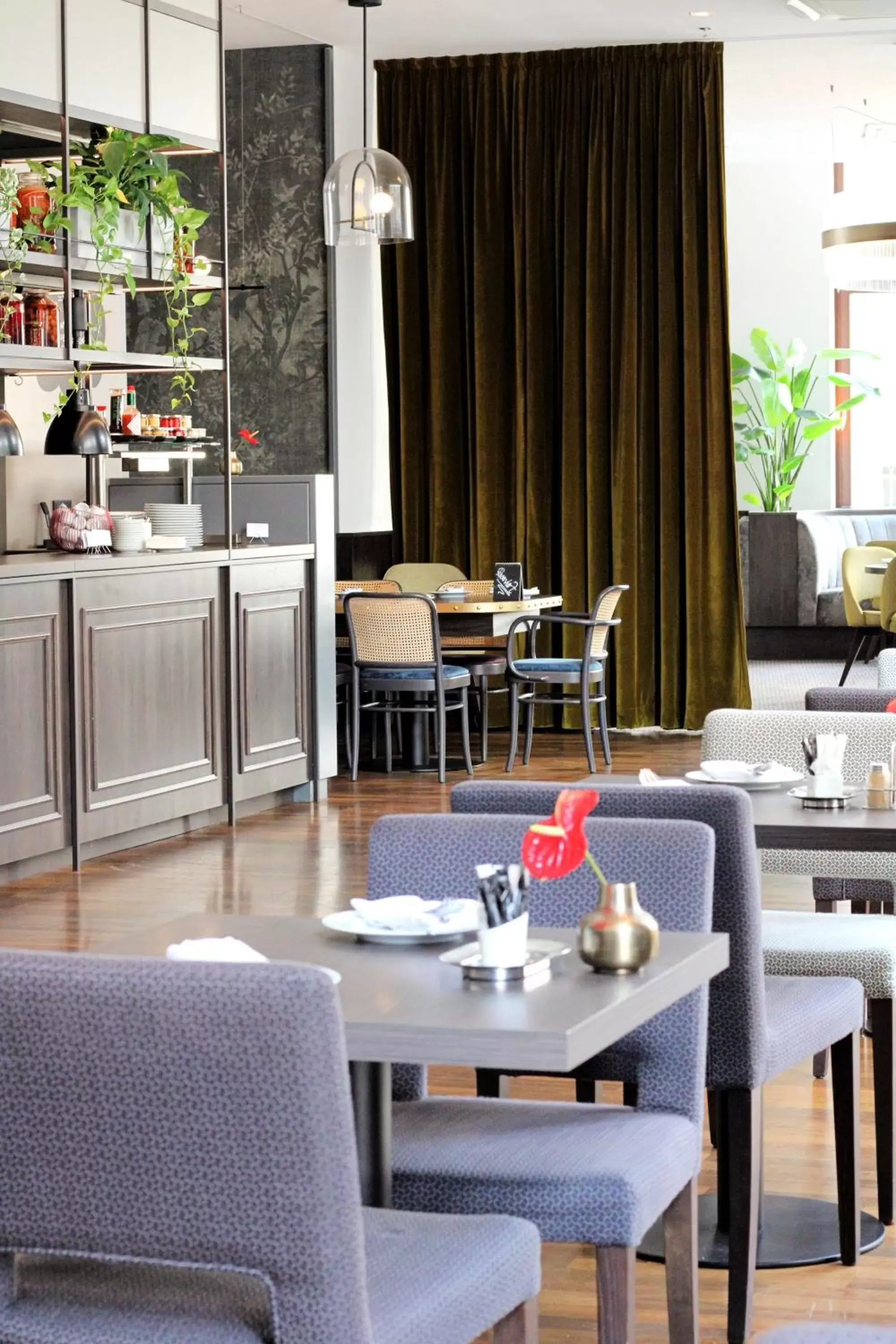 Restaurant/Places to Eat in Steigenberger Hotel Herrenhof