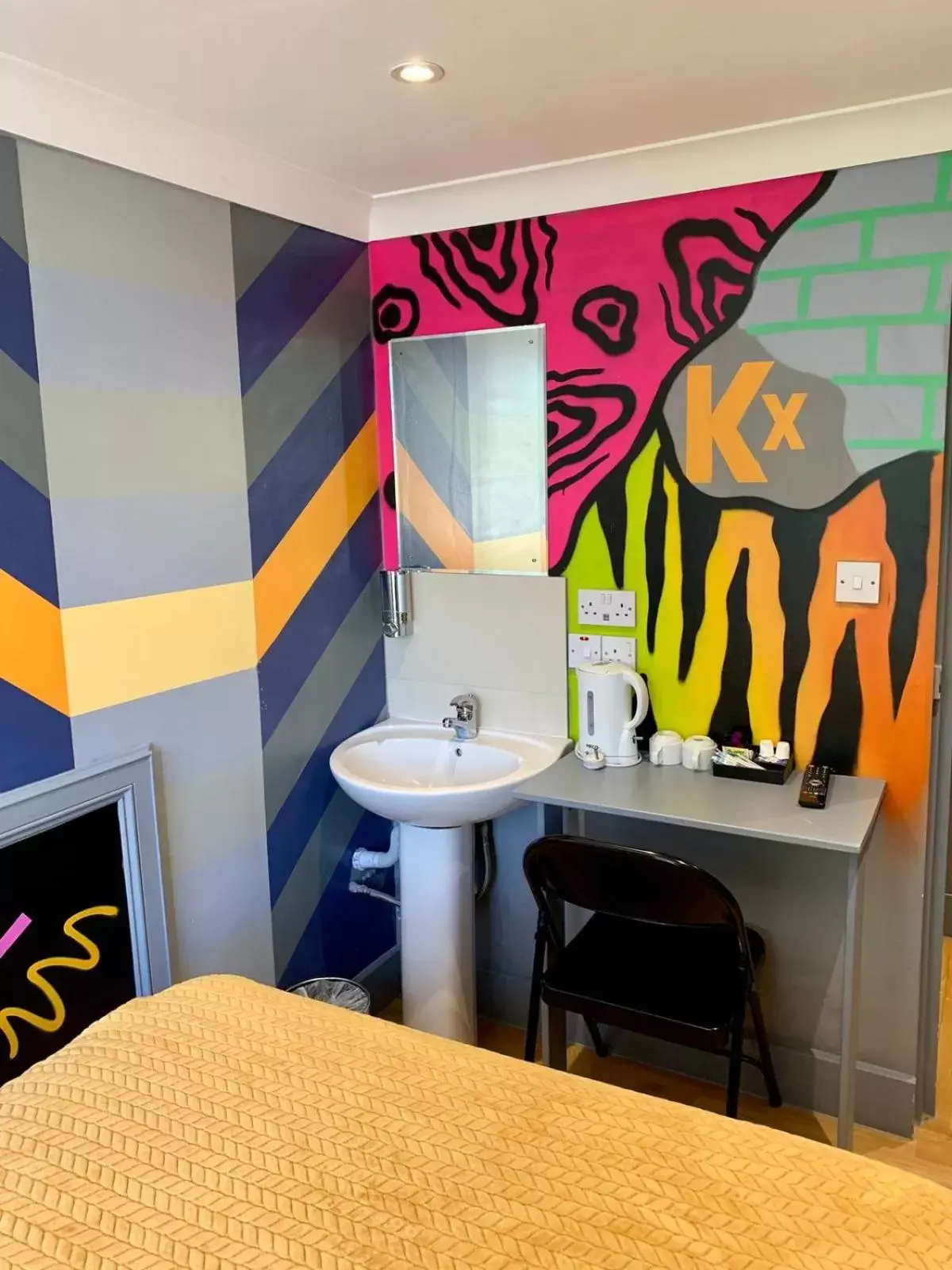 Bedroom, Bathroom in KX Rooms Kings Cross