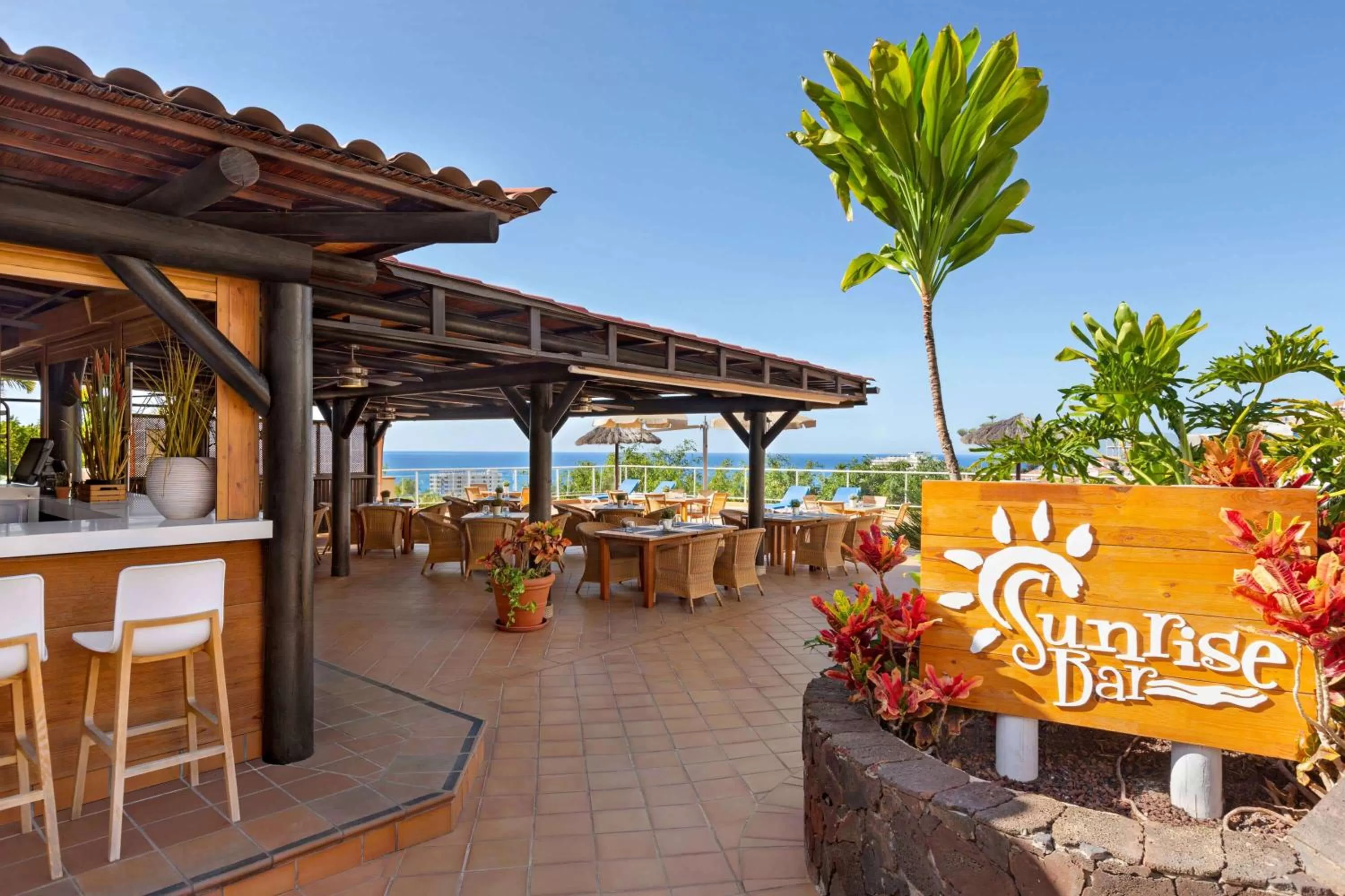 Restaurant/places to eat in Wyndham Residences Costa Adeje