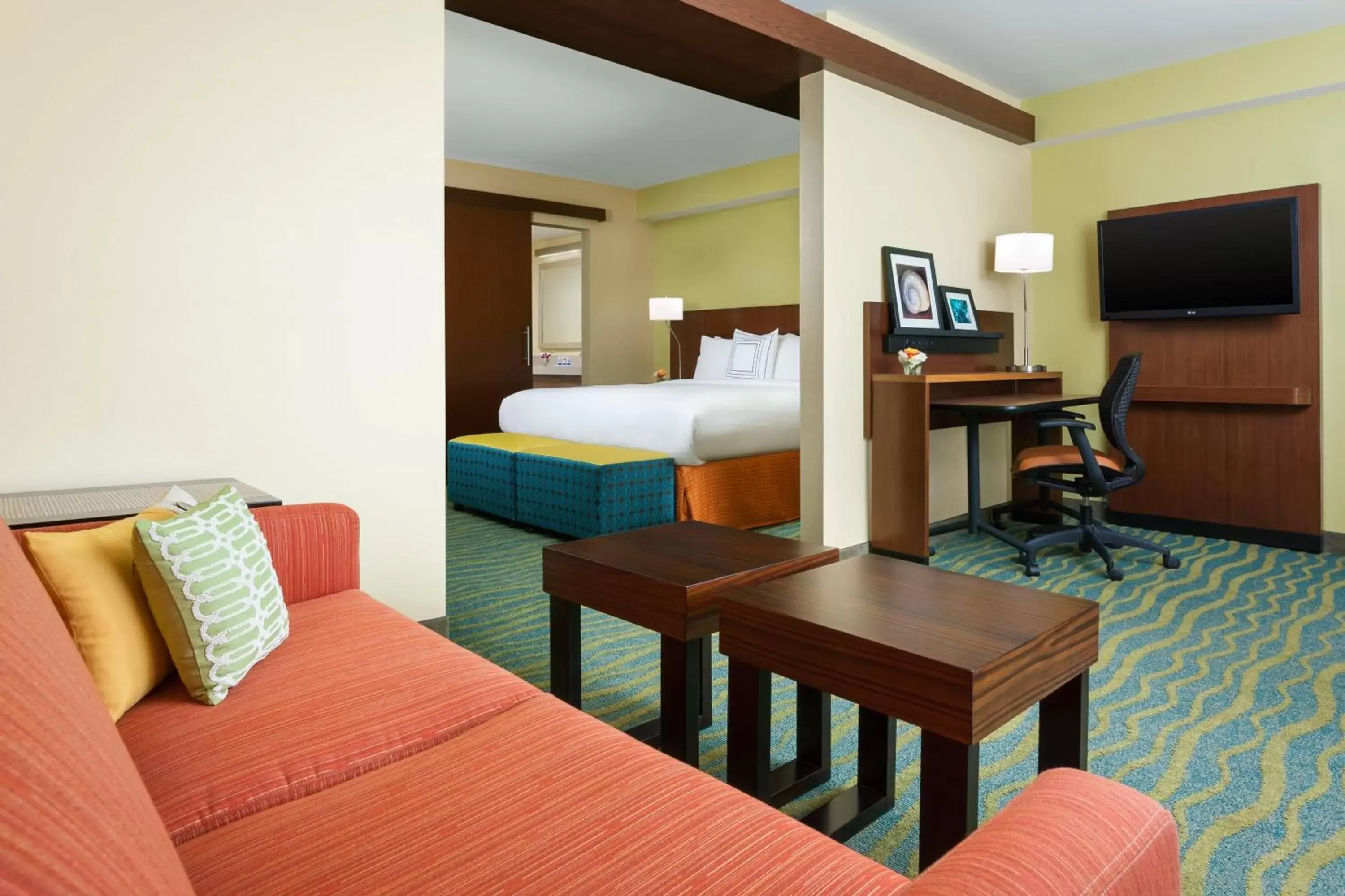 Living room, Bed in Fairfield Inn & Suites by Marriott Key West at The Keys Collection