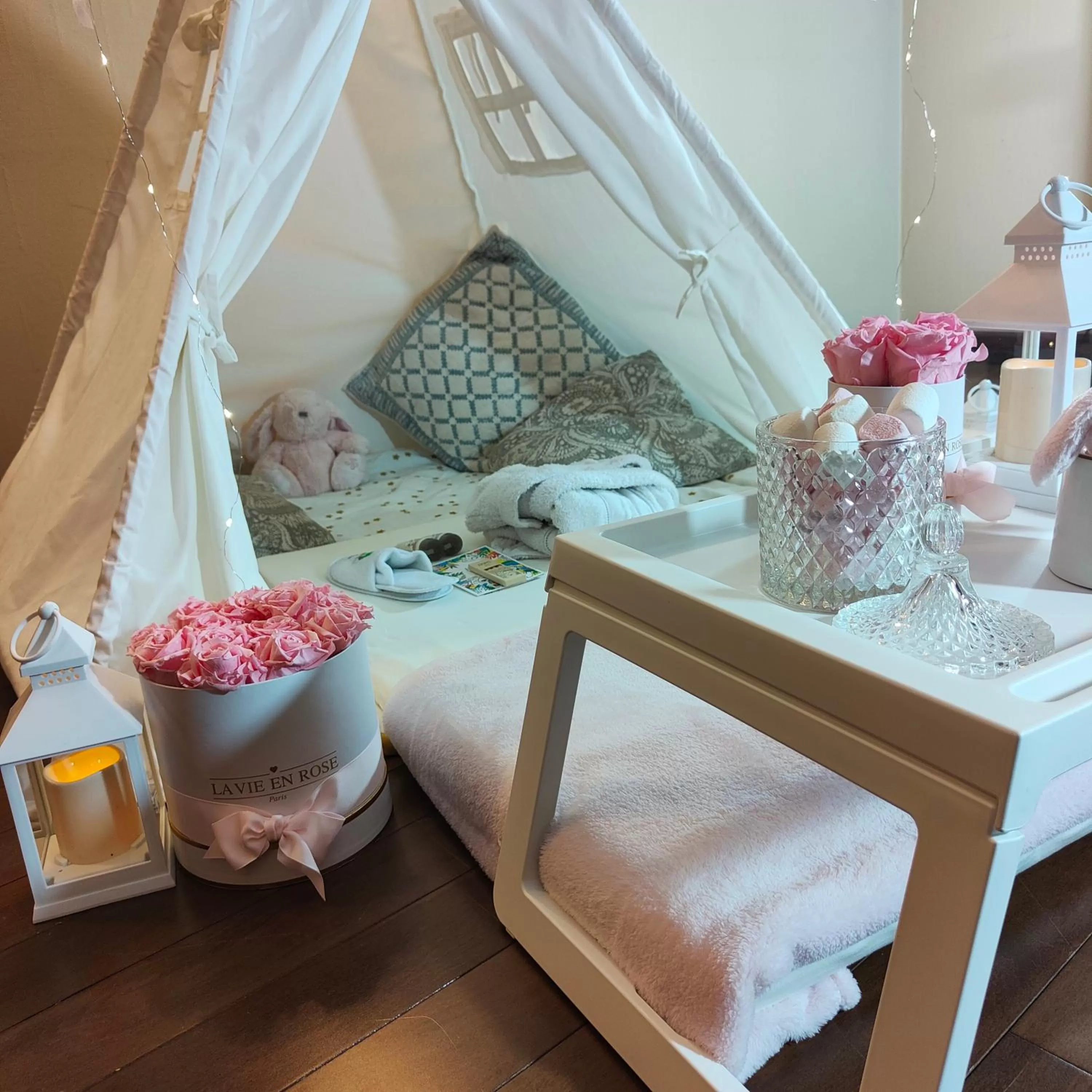 children in Hotel de Berny