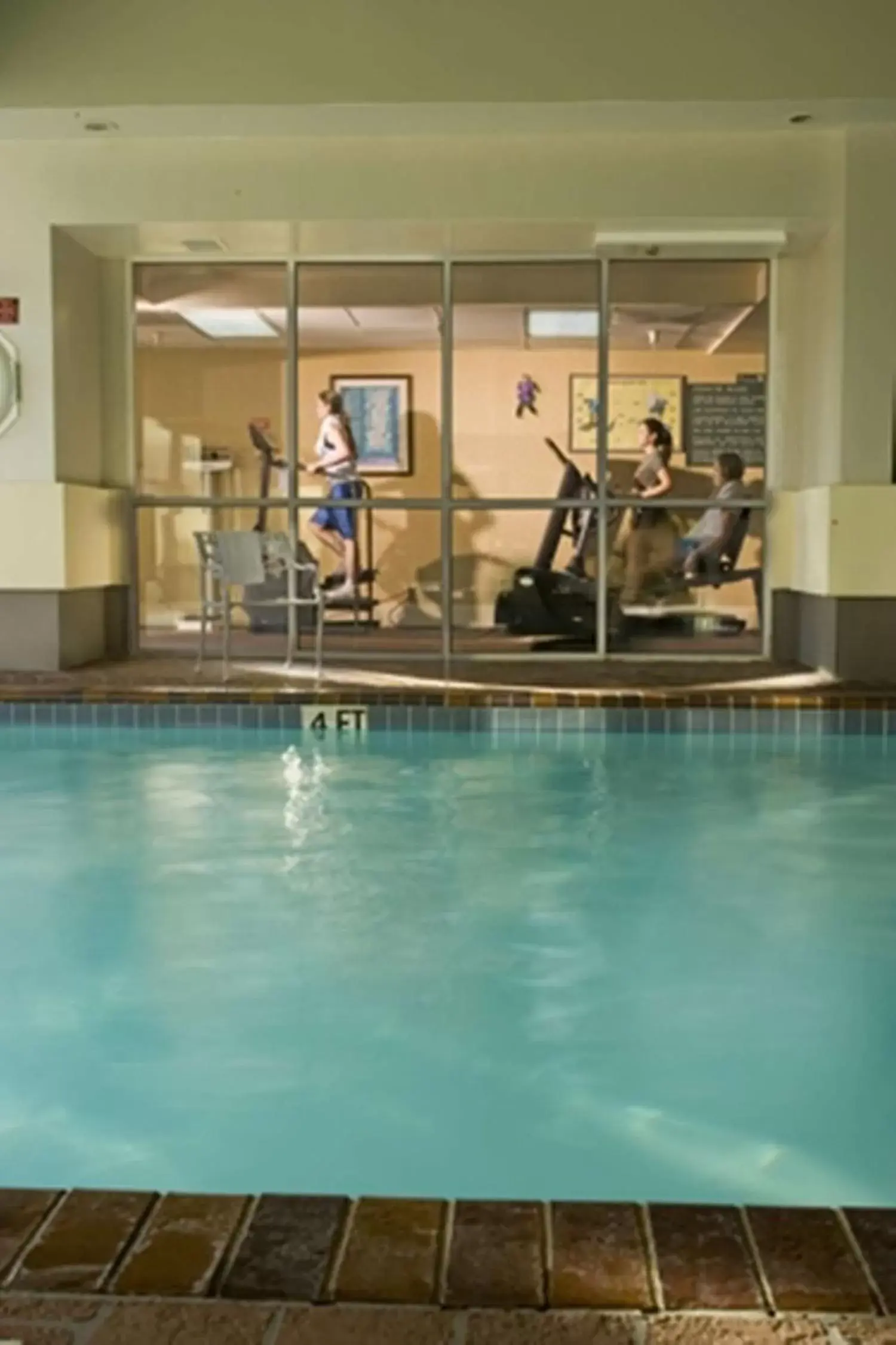 Pool view, Swimming Pool in Embassy Suites Memphis