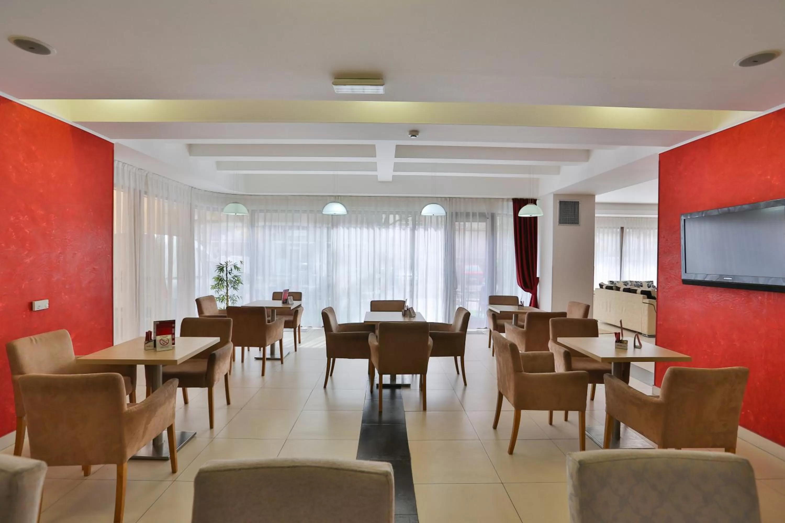 Lounge or bar in Hotel Putnik