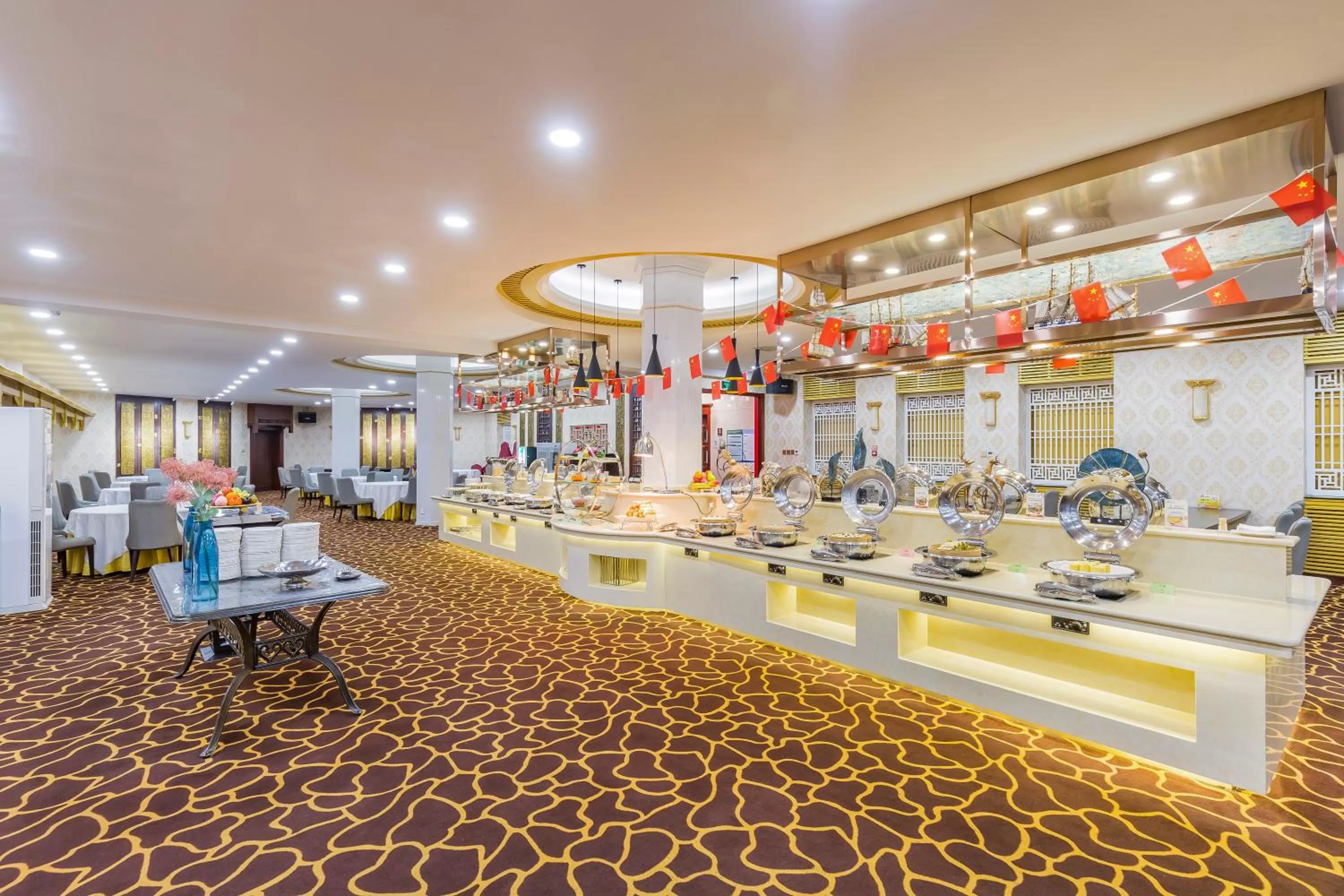 Restaurant/places to eat in Beijing Commercial Business Hotel