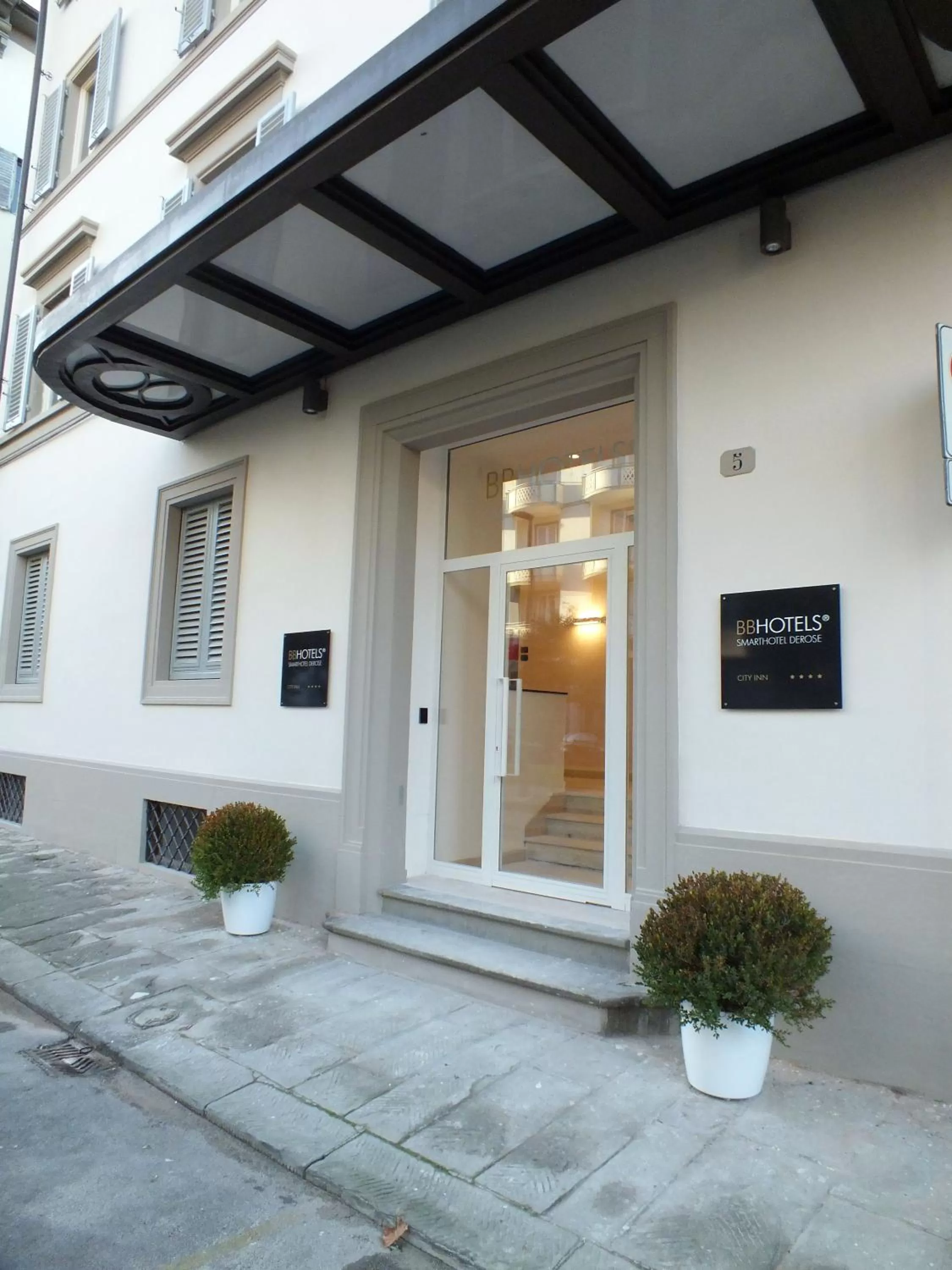 Property building in BB Hotels Smarthotel Derose