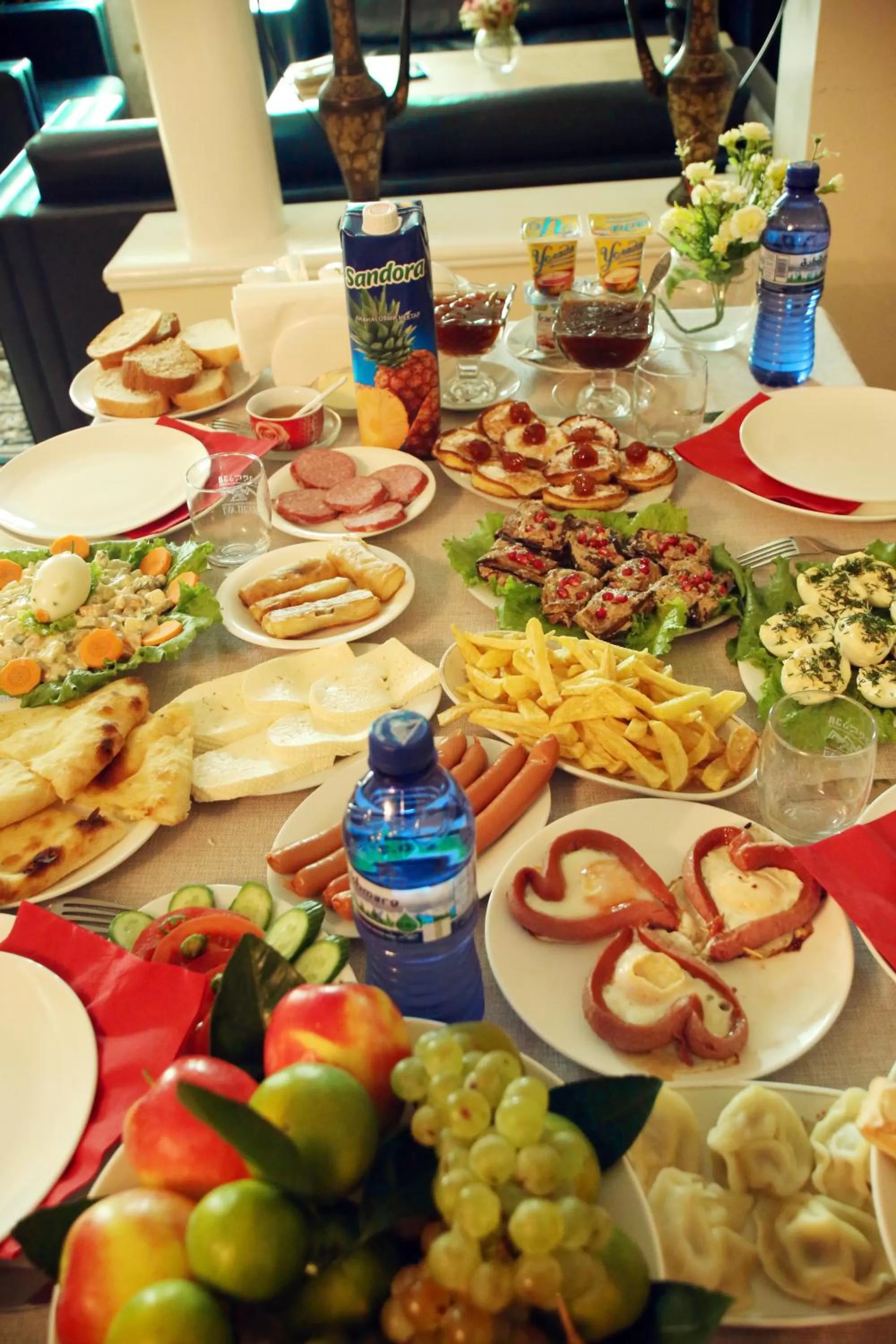 Breakfast in Hotel Harmony