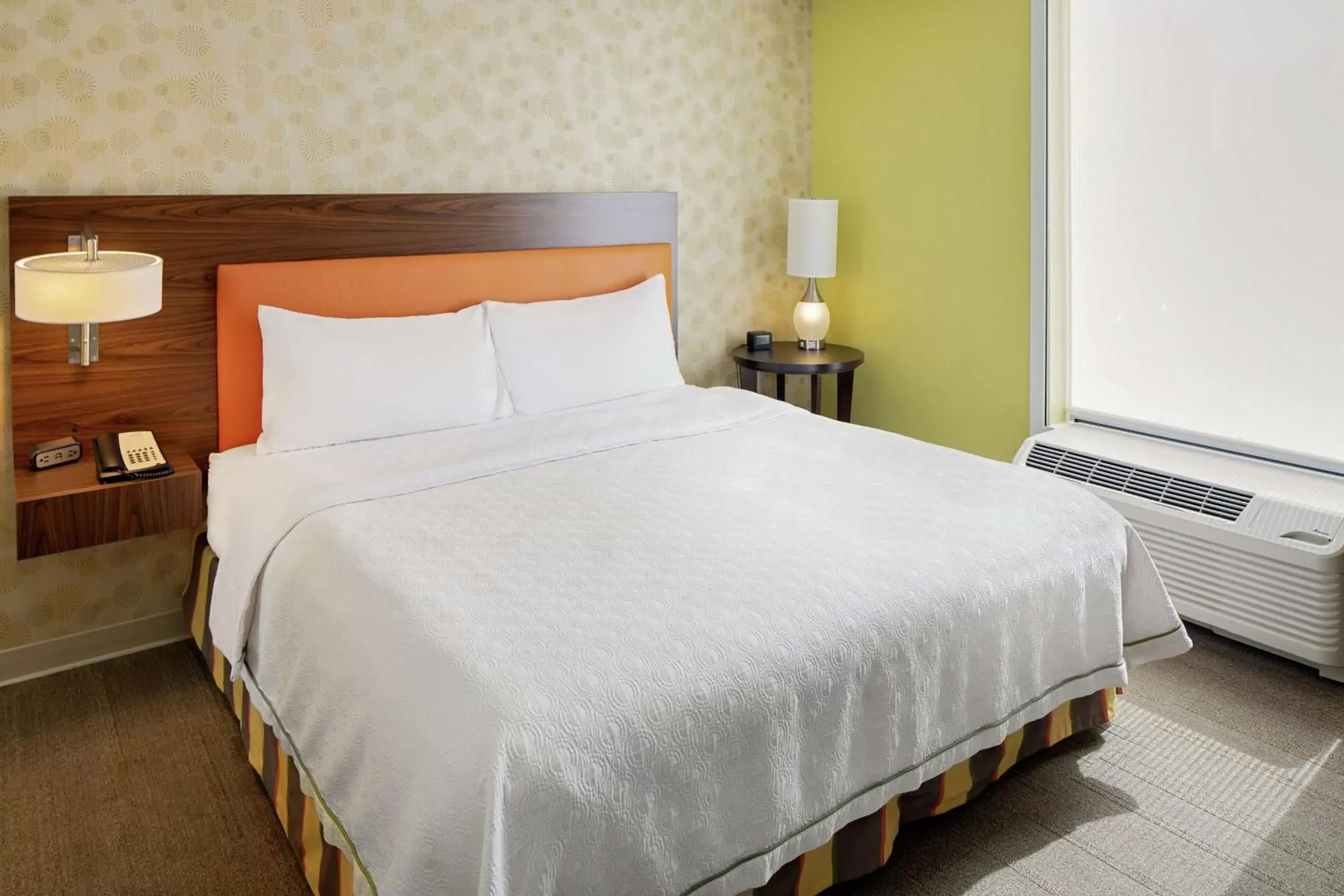 Bed in Home2 Suites by Hilton Salt Lake City / South Jordan