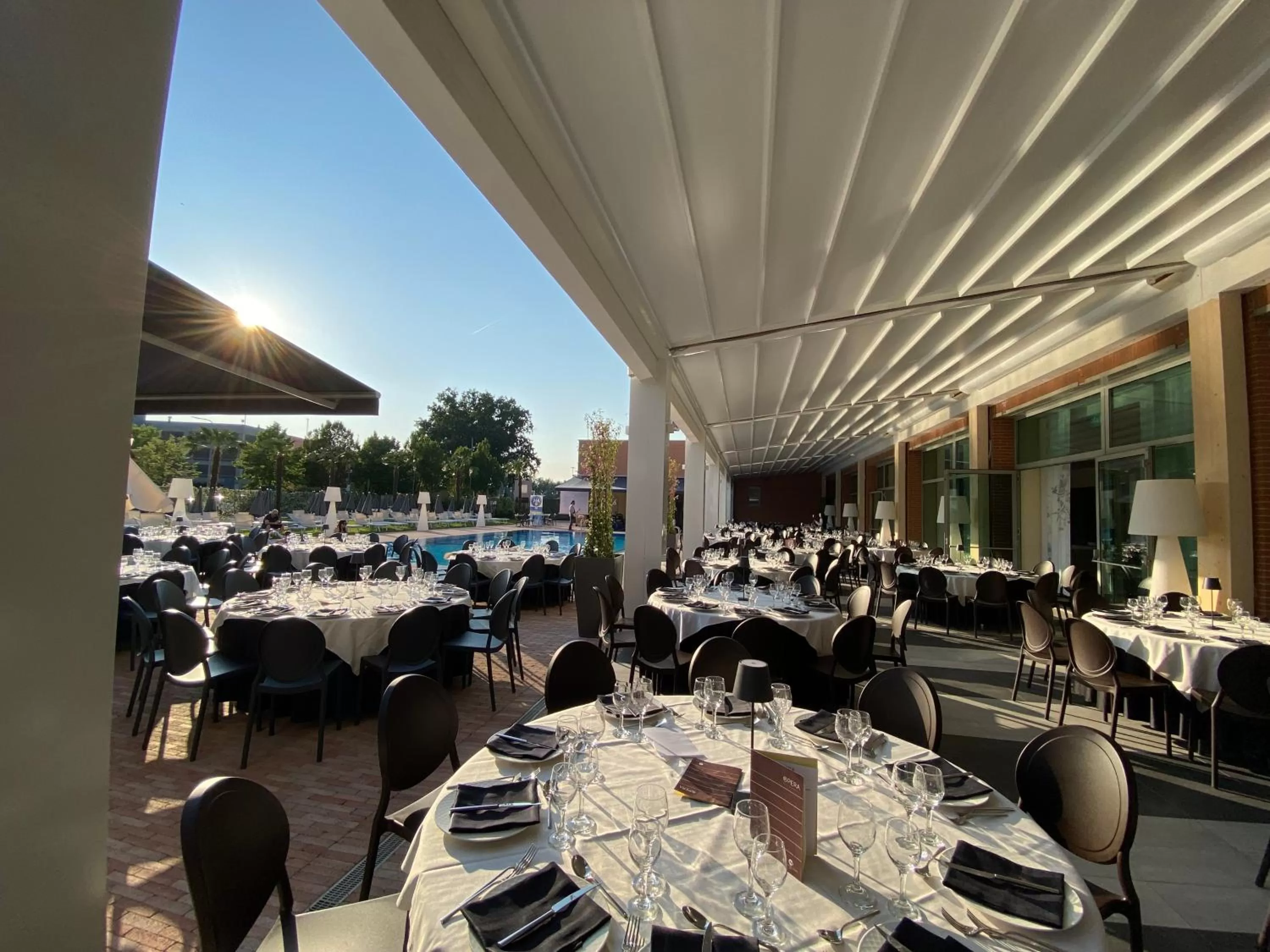 Restaurant/places to eat in The Sydney Hotel